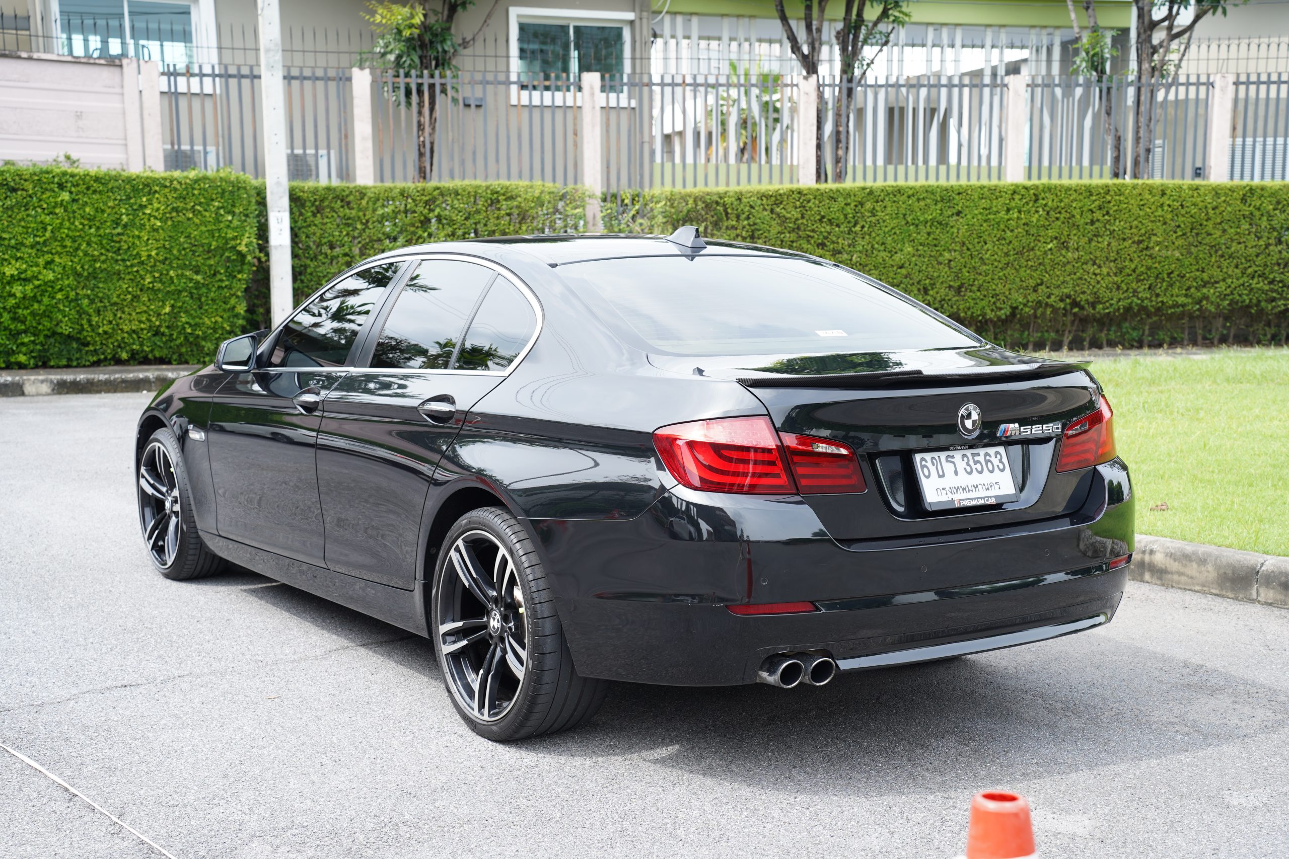 2010 BMW 525d 3.0 F10 Sedan - Image 5