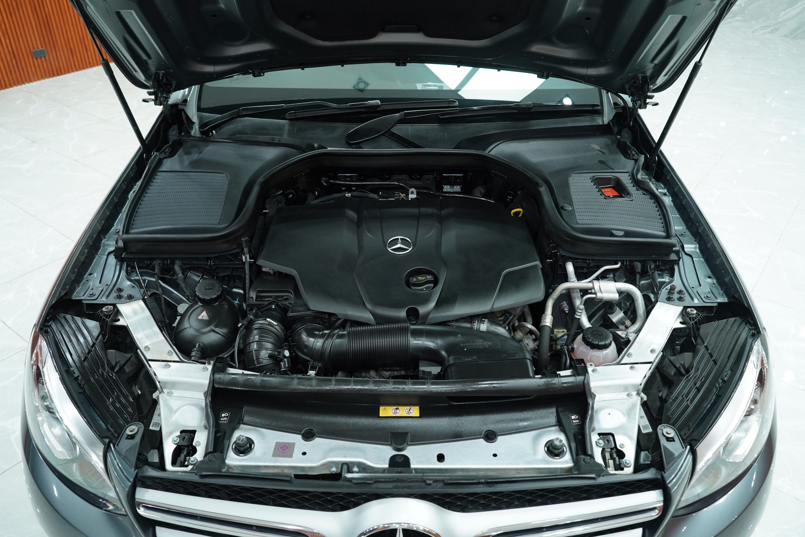 2017 Mercedes-Benz GLC250 2.1 W253 (ปี 15-22) d 4MATIC 4WD SUV - Image 9