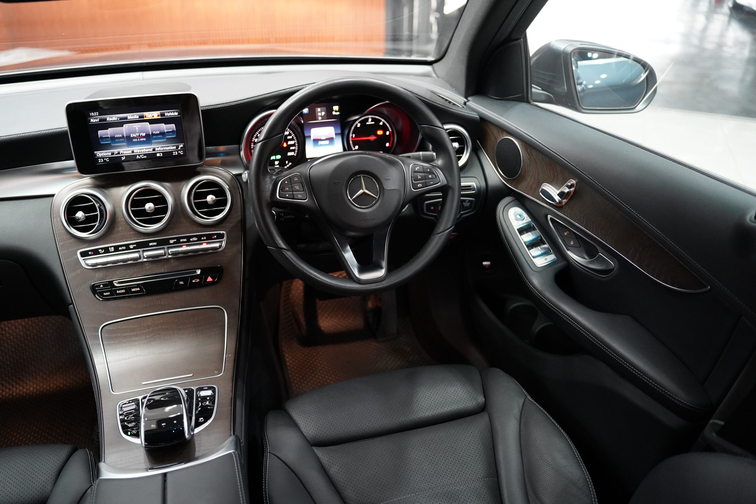 2017 Mercedes-Benz GLC250 2.1 W253 (ปี 15-22) d 4MATIC 4WD SUV - Image 19