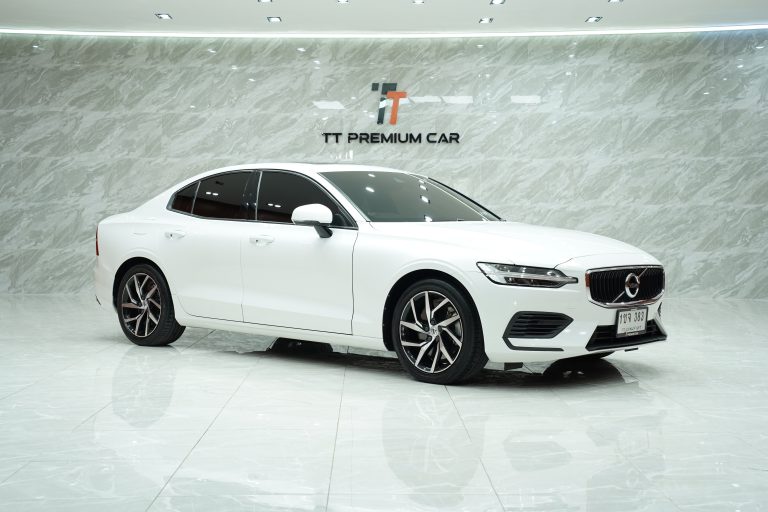 2020 Volvo S60 2.0 (ปี 20-28) T8 Momentum AWD Sedan