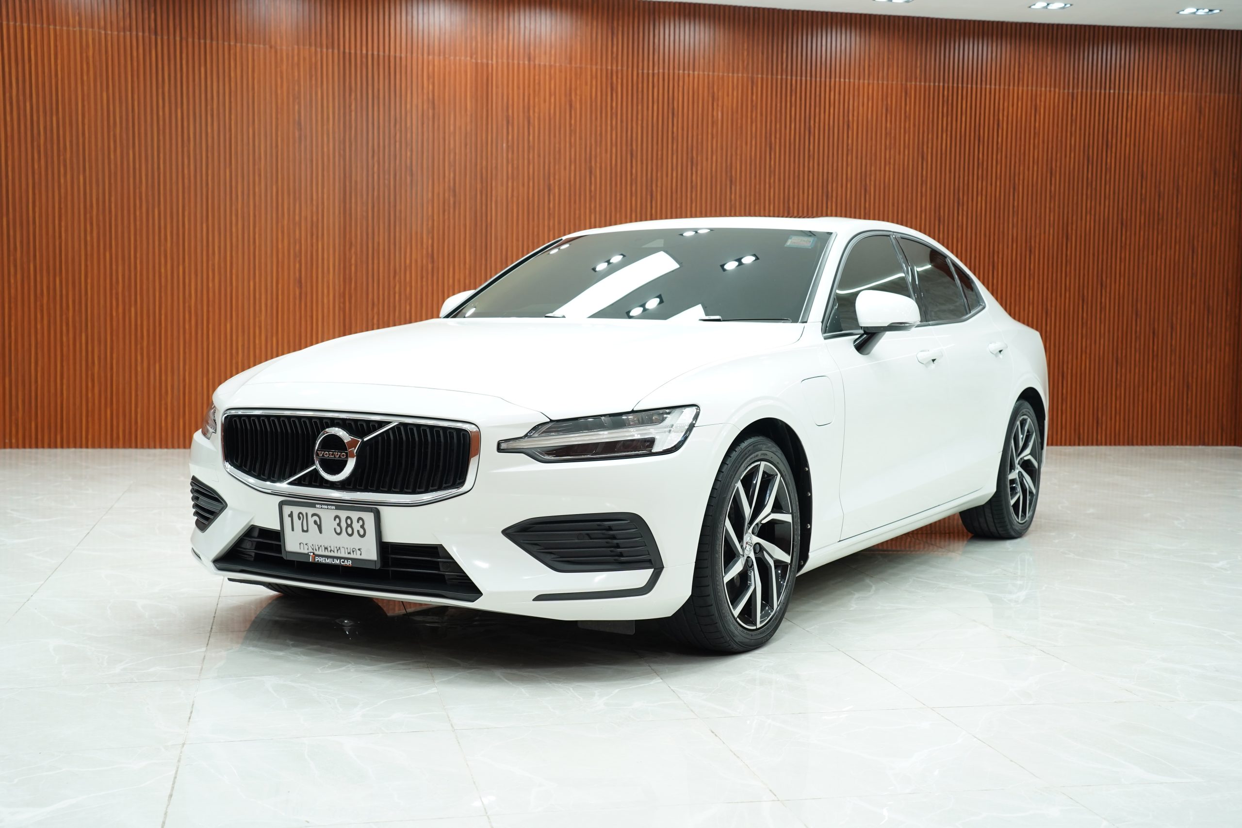 2020 Volvo S60 2.0 (ปี 20-28) T8 Momentum AWD Sedan - Image 6