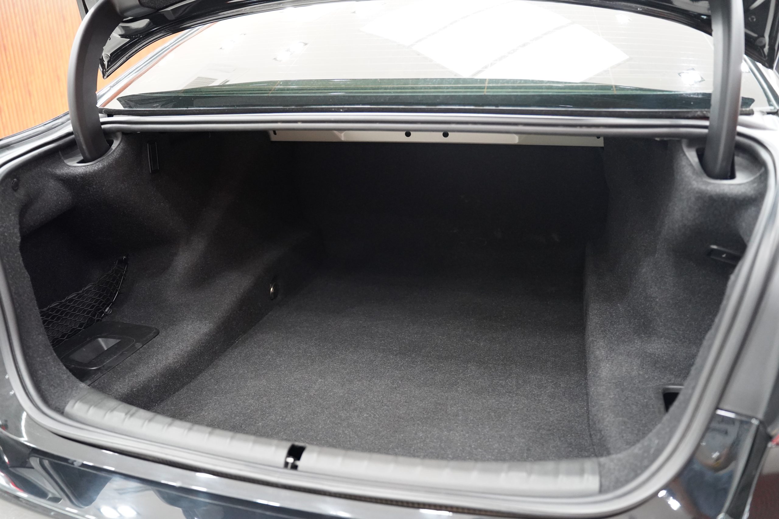 2019 BMW 520d 2.0 G30 (ปี 17-22) M Sport Sedan - Image 13