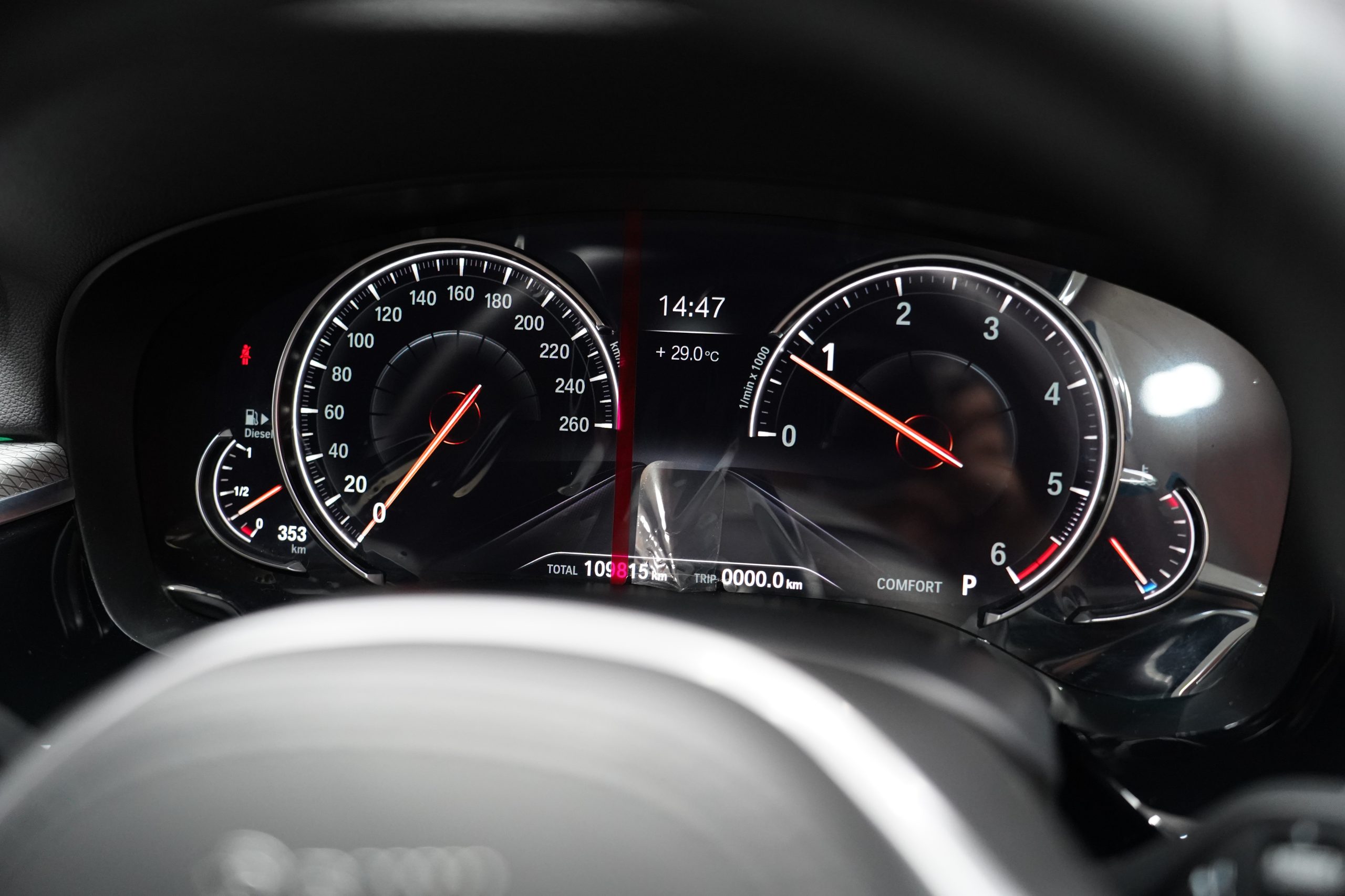 2019 BMW 520d 2.0 G30 (ปี 17-22) M Sport Sedan - Image 15