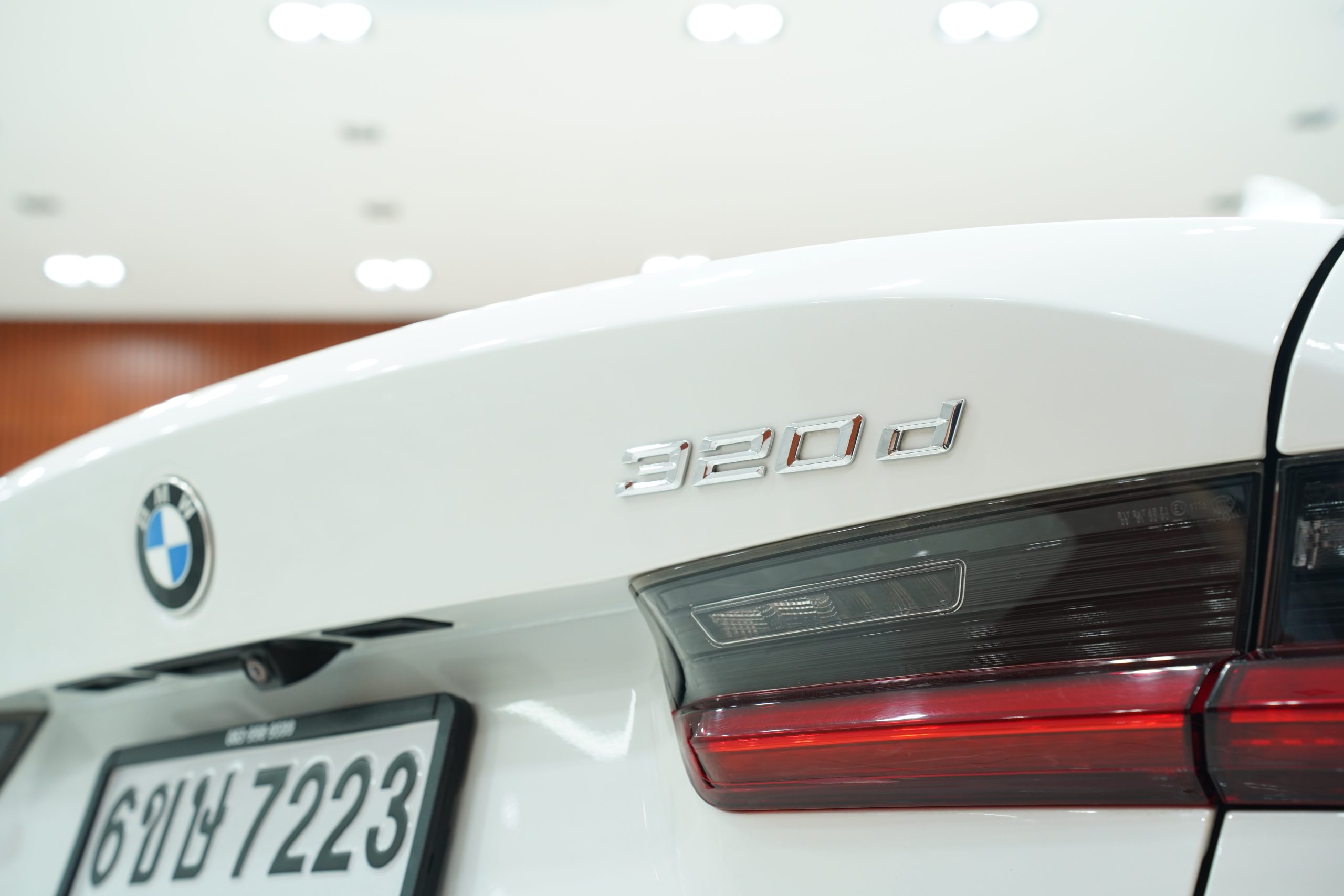 2020 BMW 320d 2.0 G20 (ปี 19-26) M Sport Sedan - Image 10