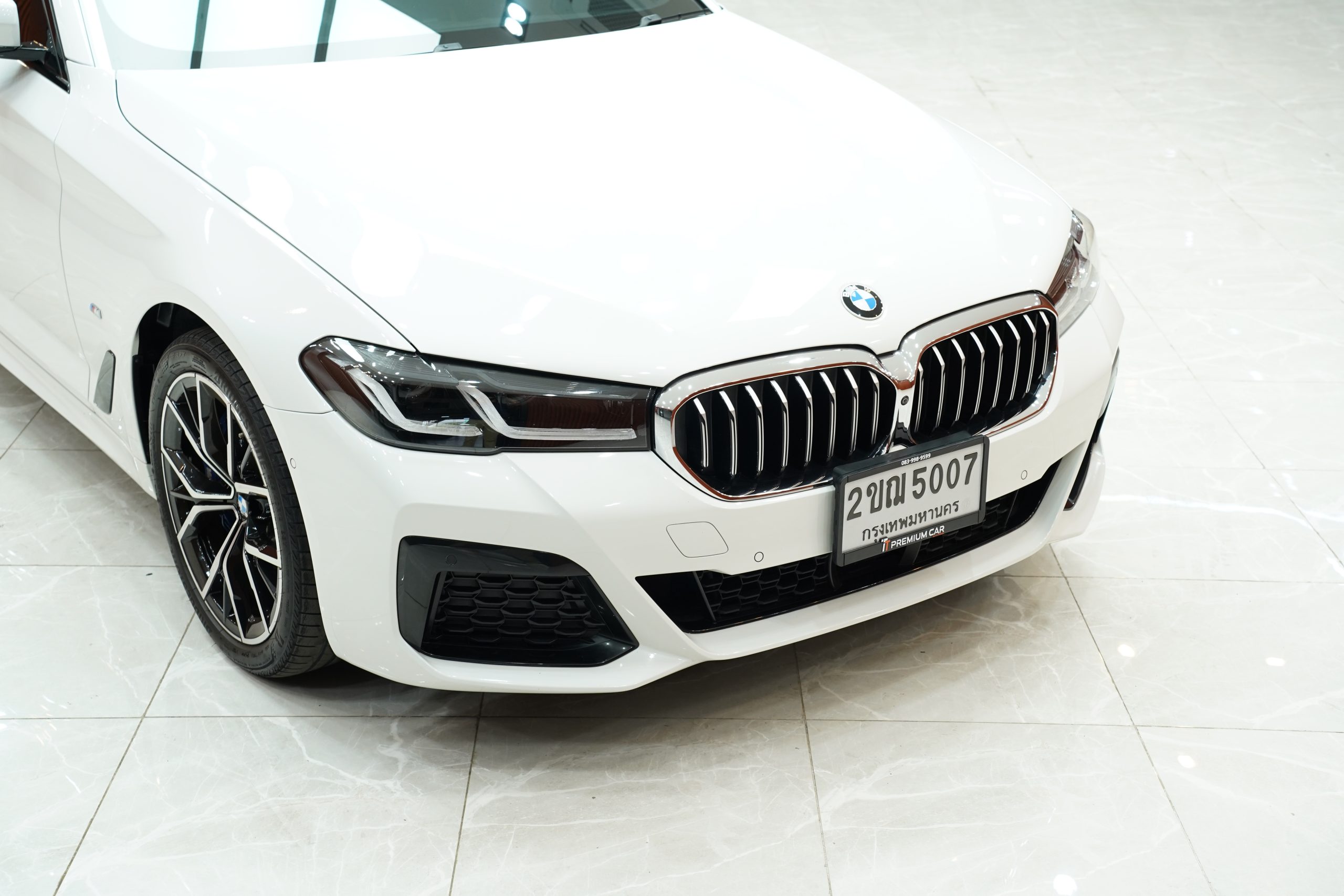 2021 BMW 530e 2.0 G30 (ปี 17-22) M Sport Sedan - Image 4