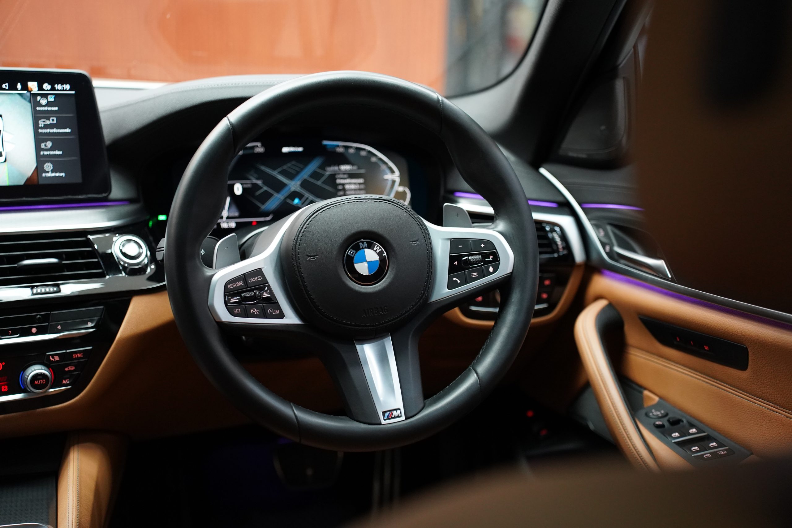 2021 BMW 530e 2.0 G30 (ปี 17-22) M Sport Sedan - Image 23