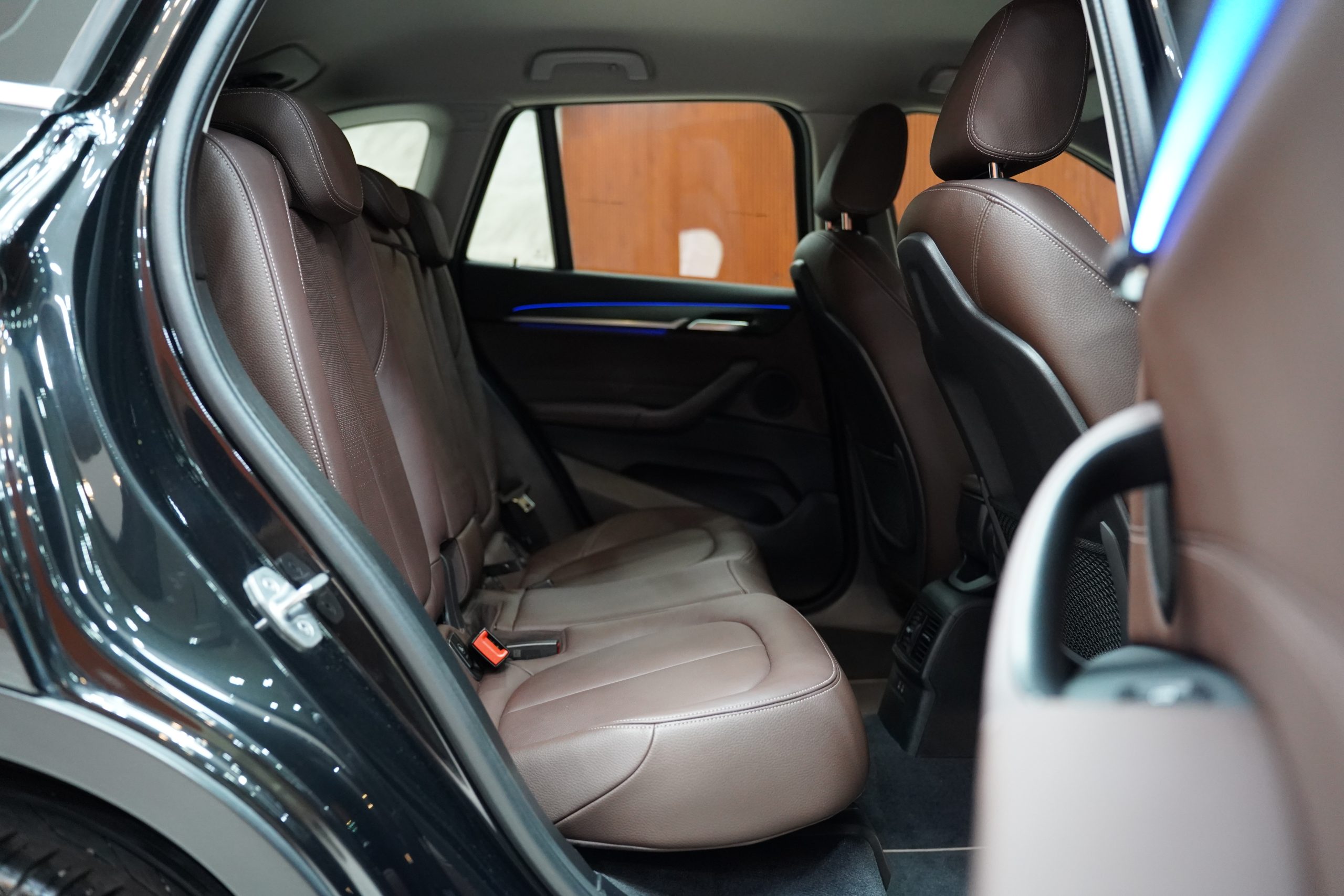 2022 BMW X1 2.0 F48 (ปี 16-20) sDrive20d xLine SUV - Image 16