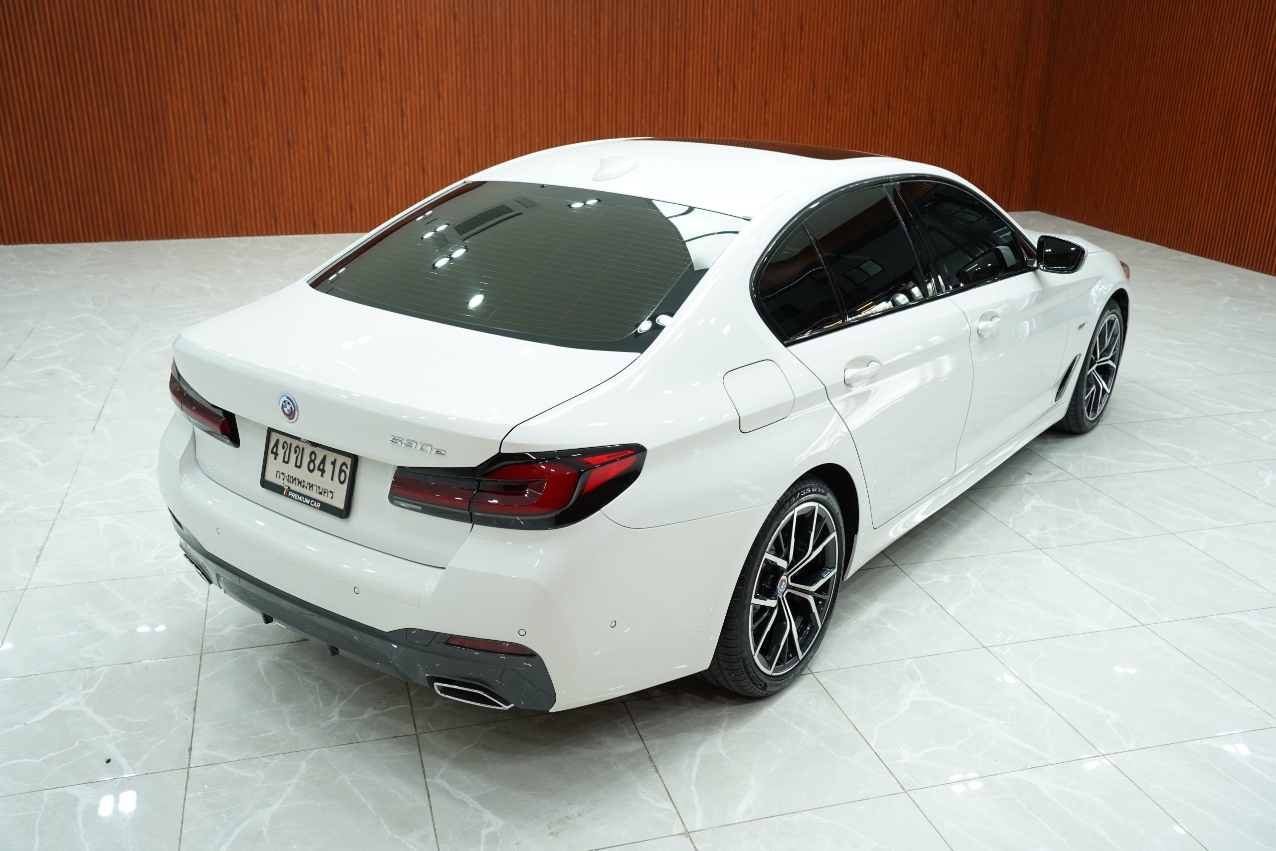 2023 BMW 530e 2.0 G30 (ปี 17-22) M Sport Sedan - Image 8