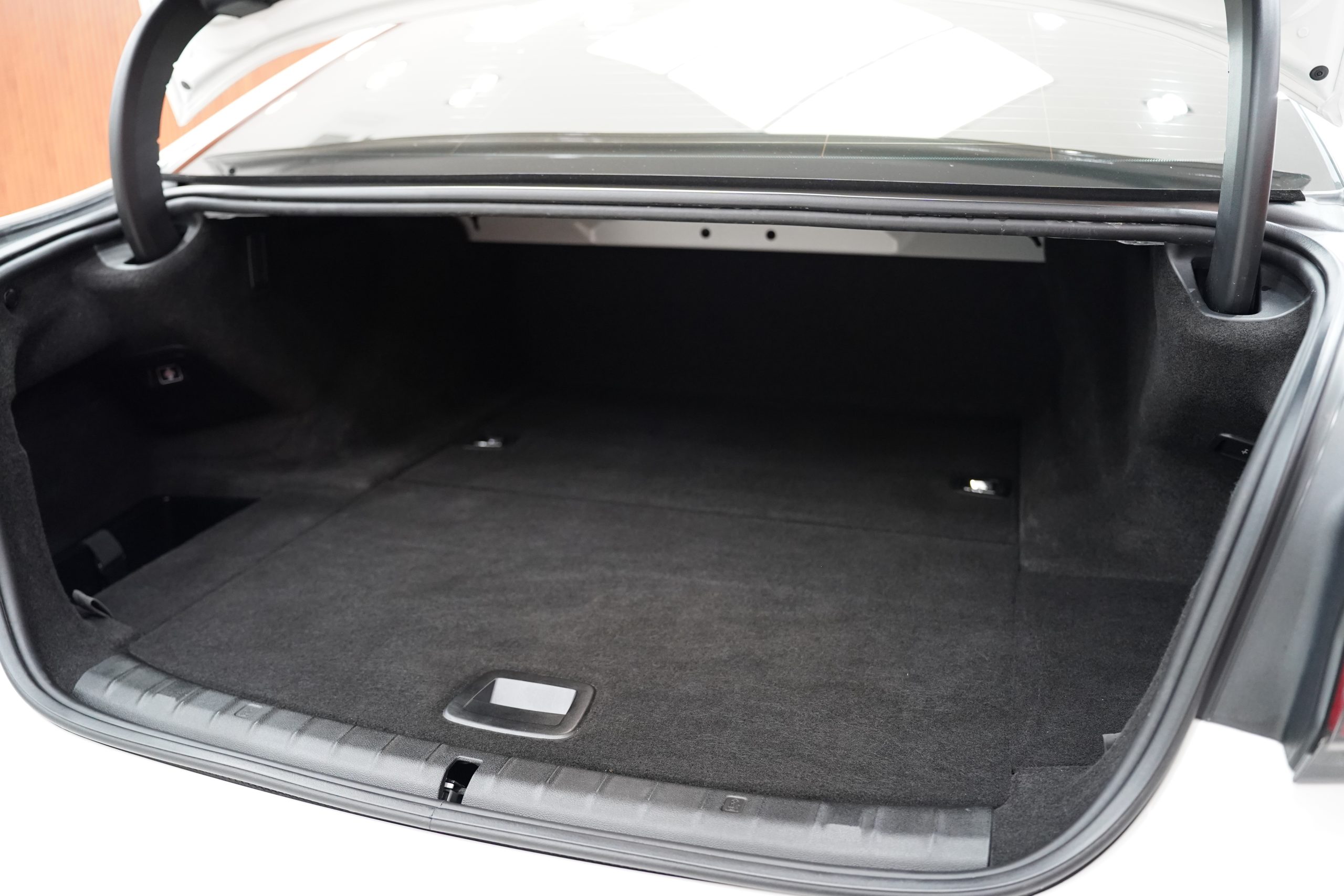 2023 BMW 530e 2.0 G30 (ปี 17-22) M Sport Sedan - Image 14