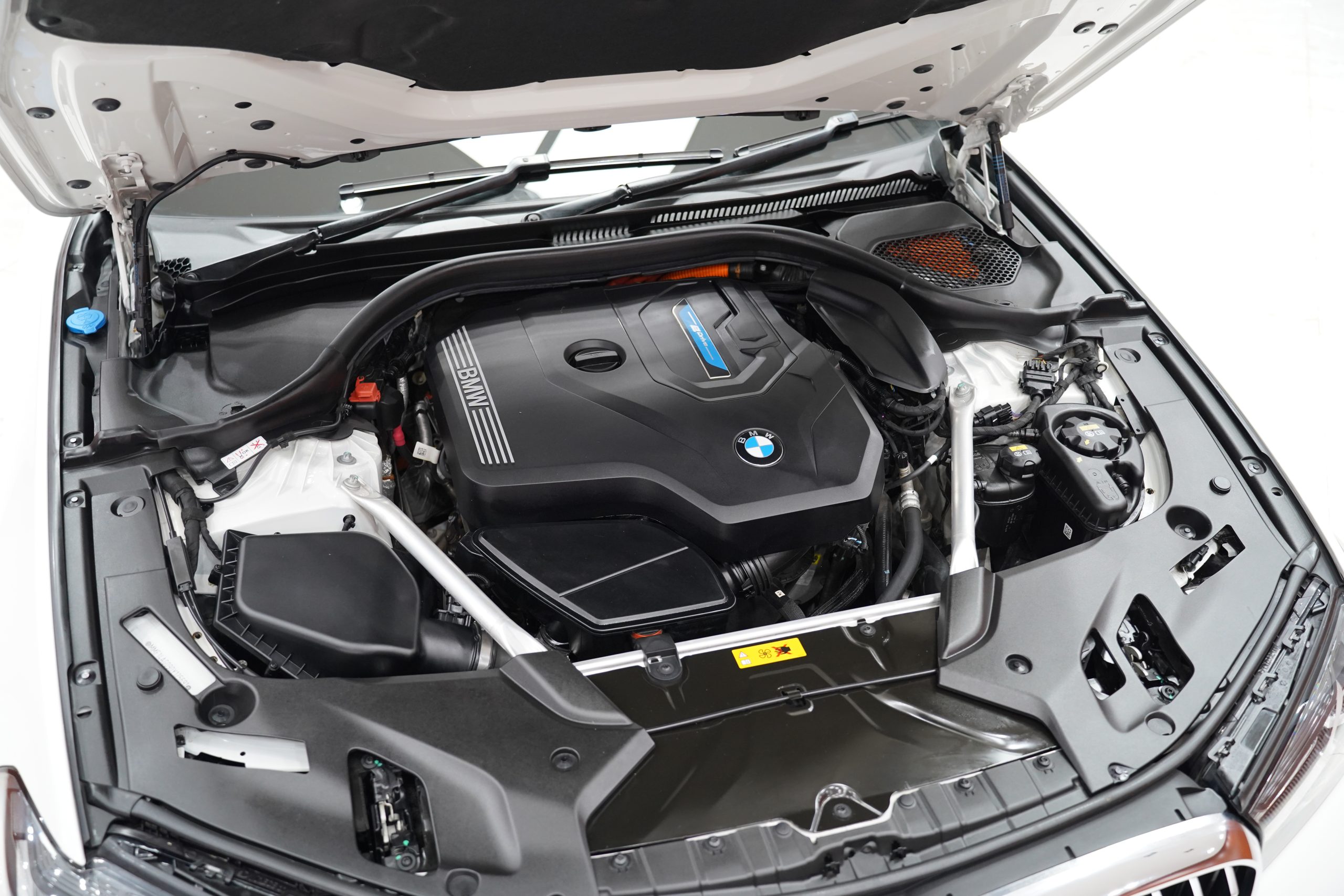 2023 BMW 530e 2.0 G30 (ปี 17-22) M Sport Sedan - Image 15