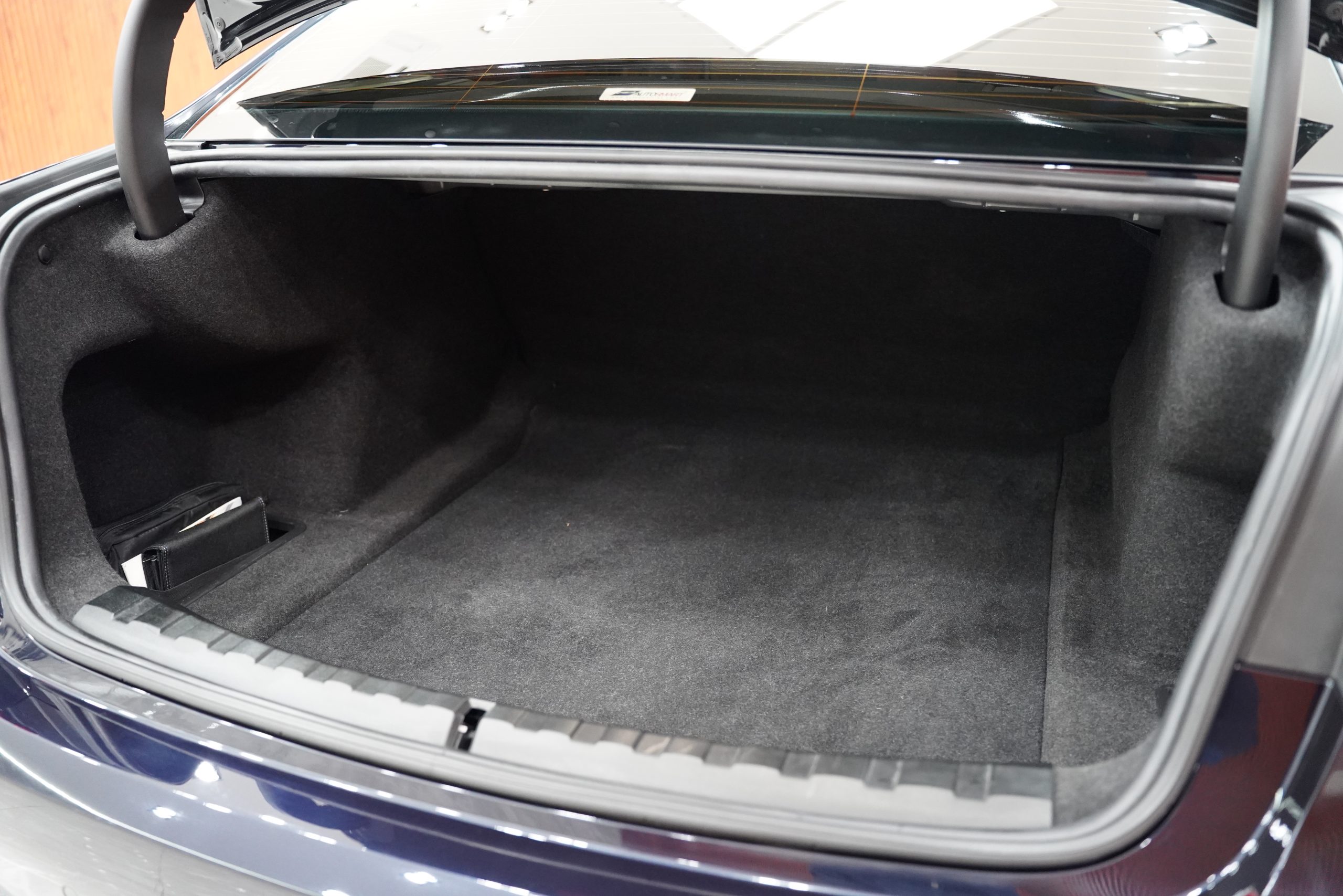 2024 BMW 330Li 2.0 G28 (ปี 21-26) M Sport Sedan - Image 12