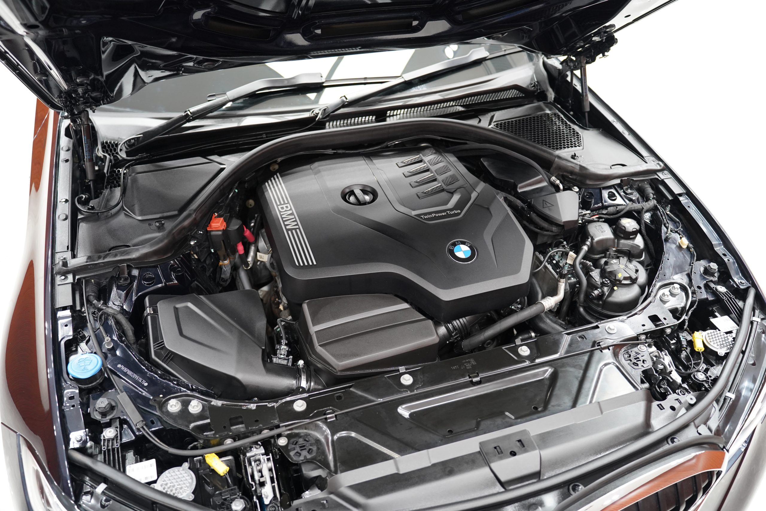 2024 BMW 330Li 2.0 G28 (ปี 21-26) M Sport Sedan - Image 15