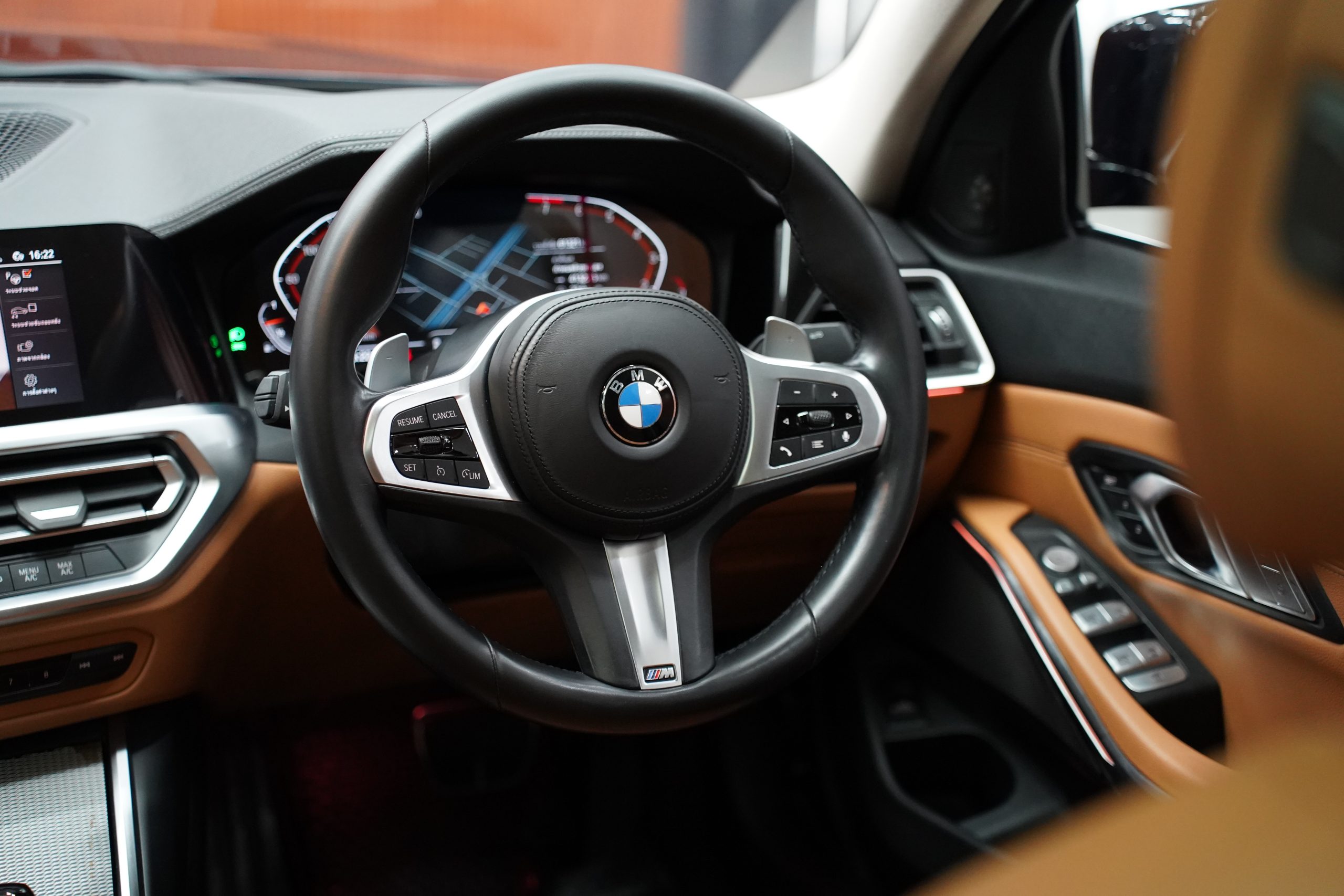 2024 BMW 330Li 2.0 G28 (ปี 21-26) M Sport Sedan - Image 22