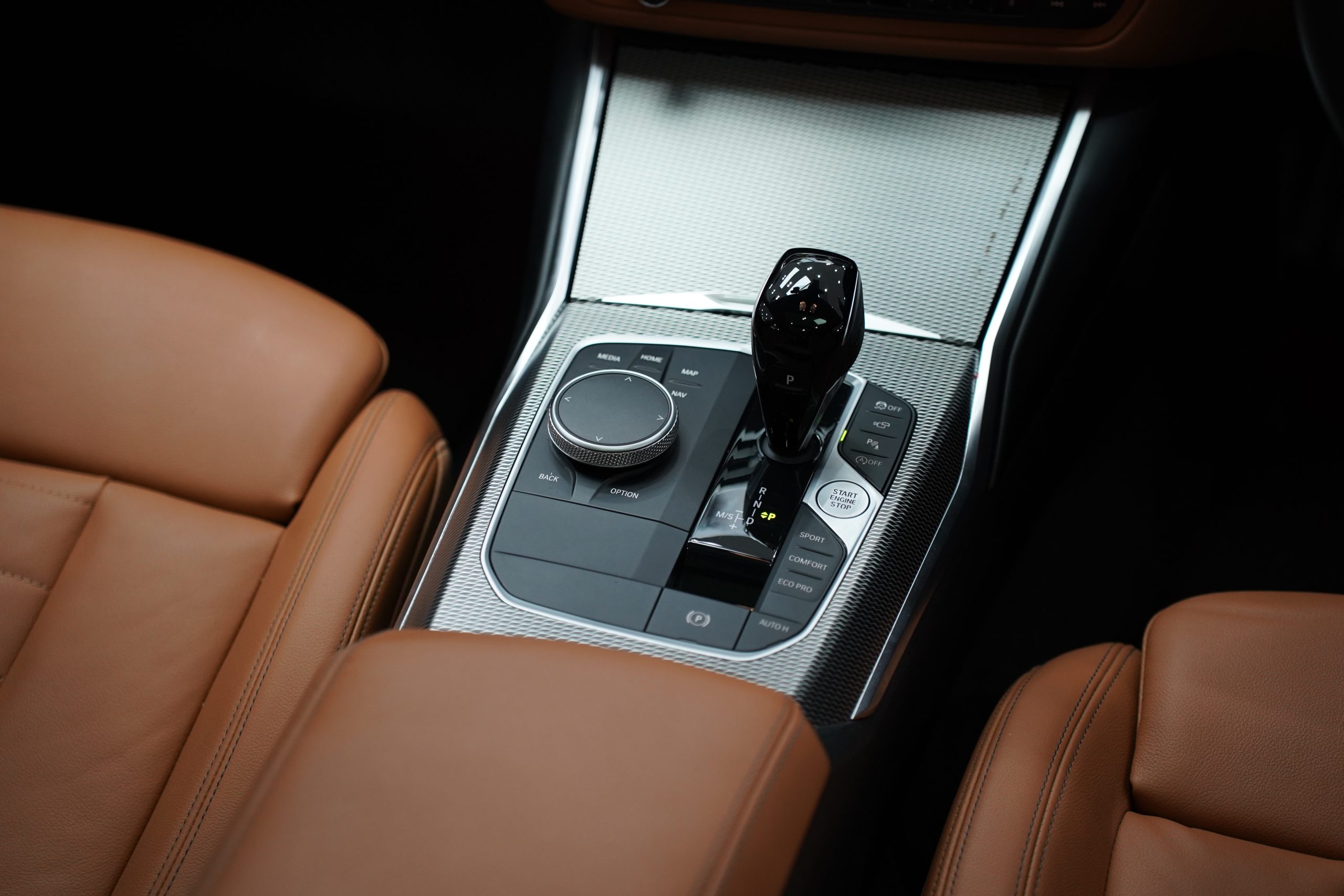 2024 BMW 330Li 2.0 G28 (ปี 21-26) M Sport Sedan - Image 23