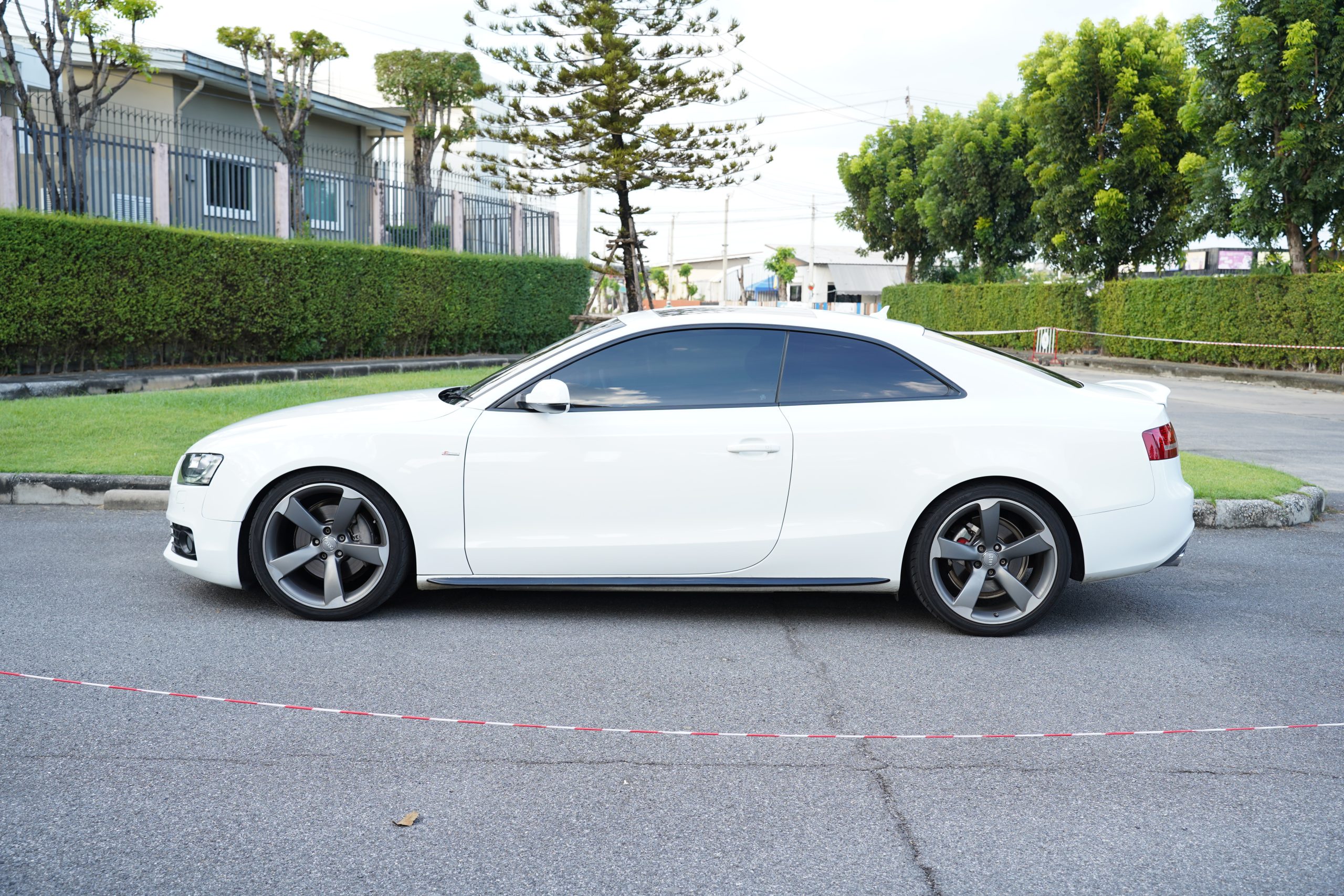 2012 Audi A5 2.0 (ปี 07-16) Quattro 4WD Coupe - Image 6