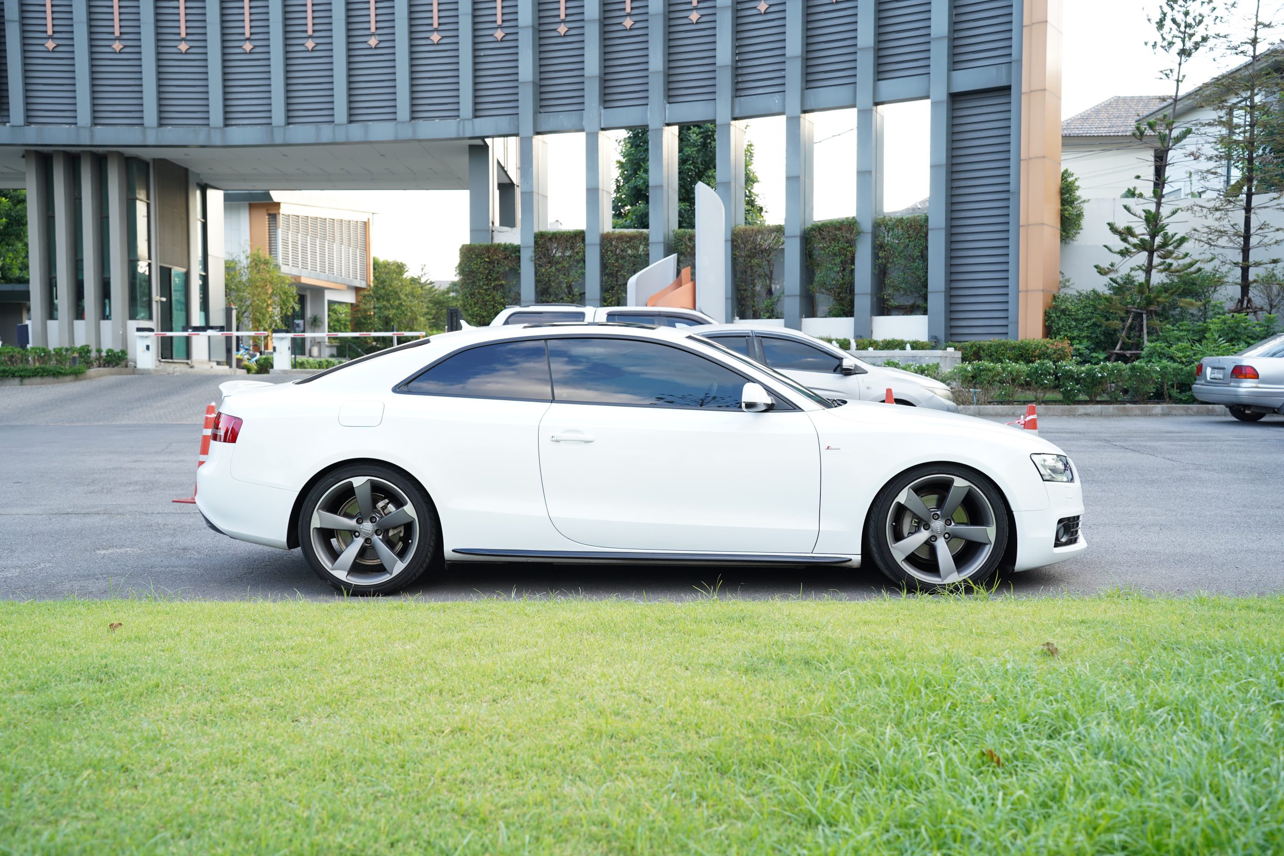 2012 Audi A5 2.0 (ปี 07-16) Quattro 4WD Coupe - Image 10