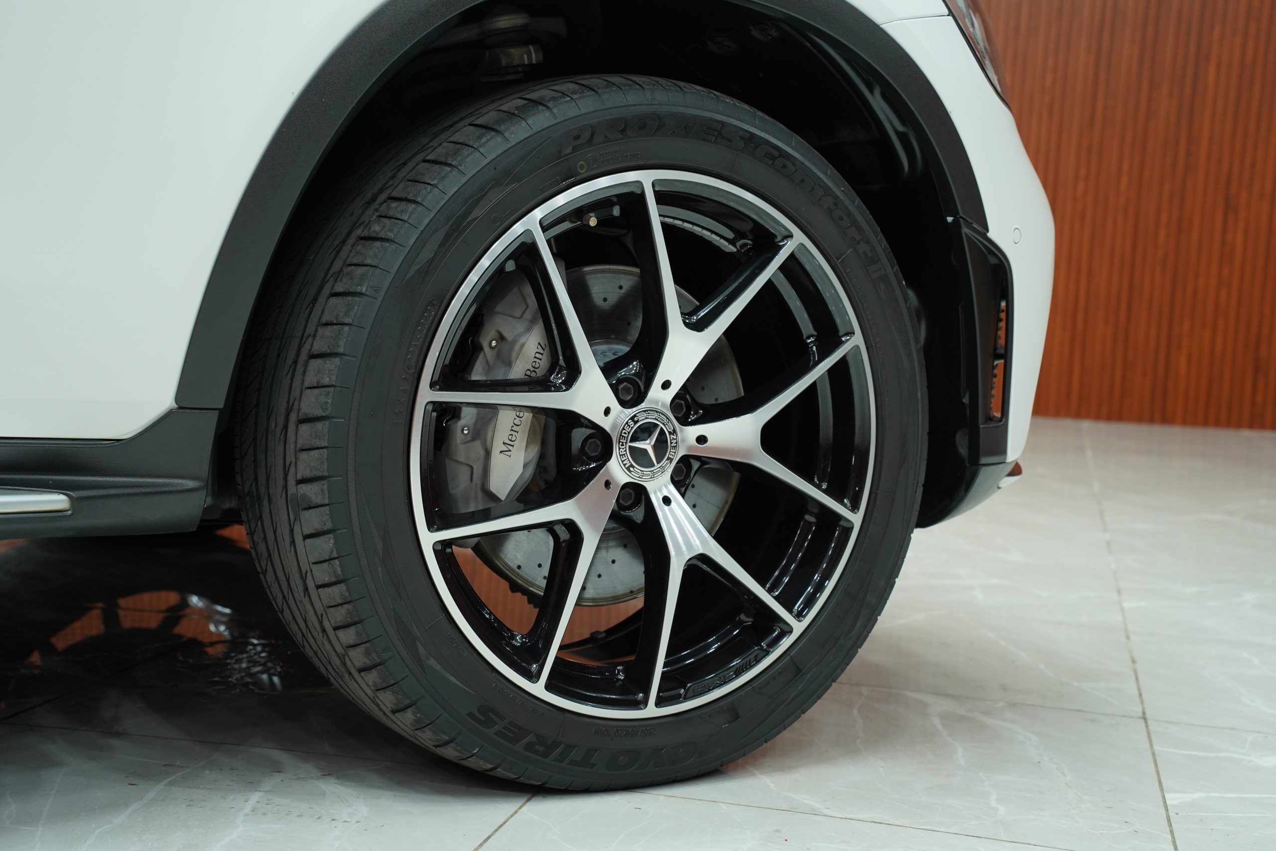 2022 Mercedes-Benz GLC300 2.0 W253 (ปี 15-22) e 4MATIC AMG Dynamic 4WD SUV - Image 10