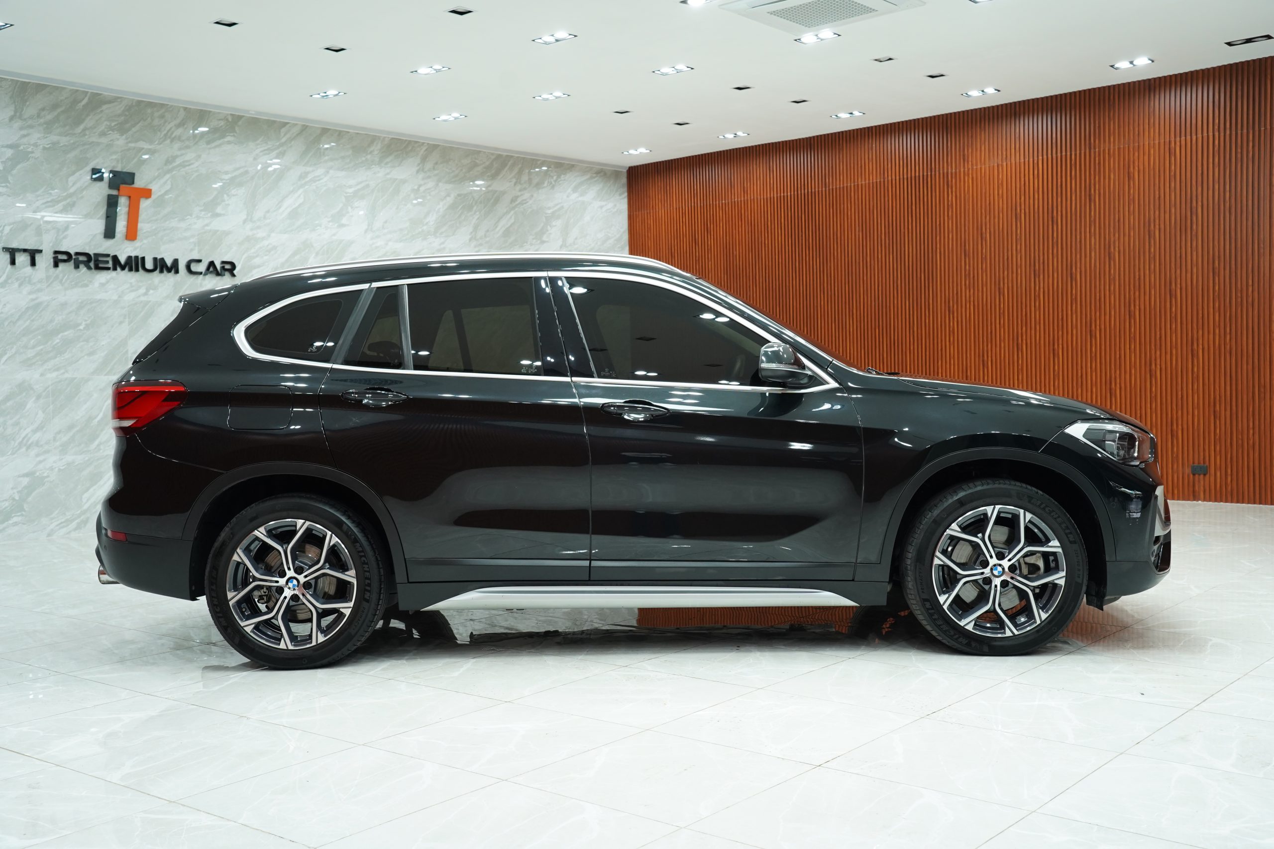 2021 BMW X1 2.0 F48 (ปี 16-20) sDrive20d xLine SUV - Image 8