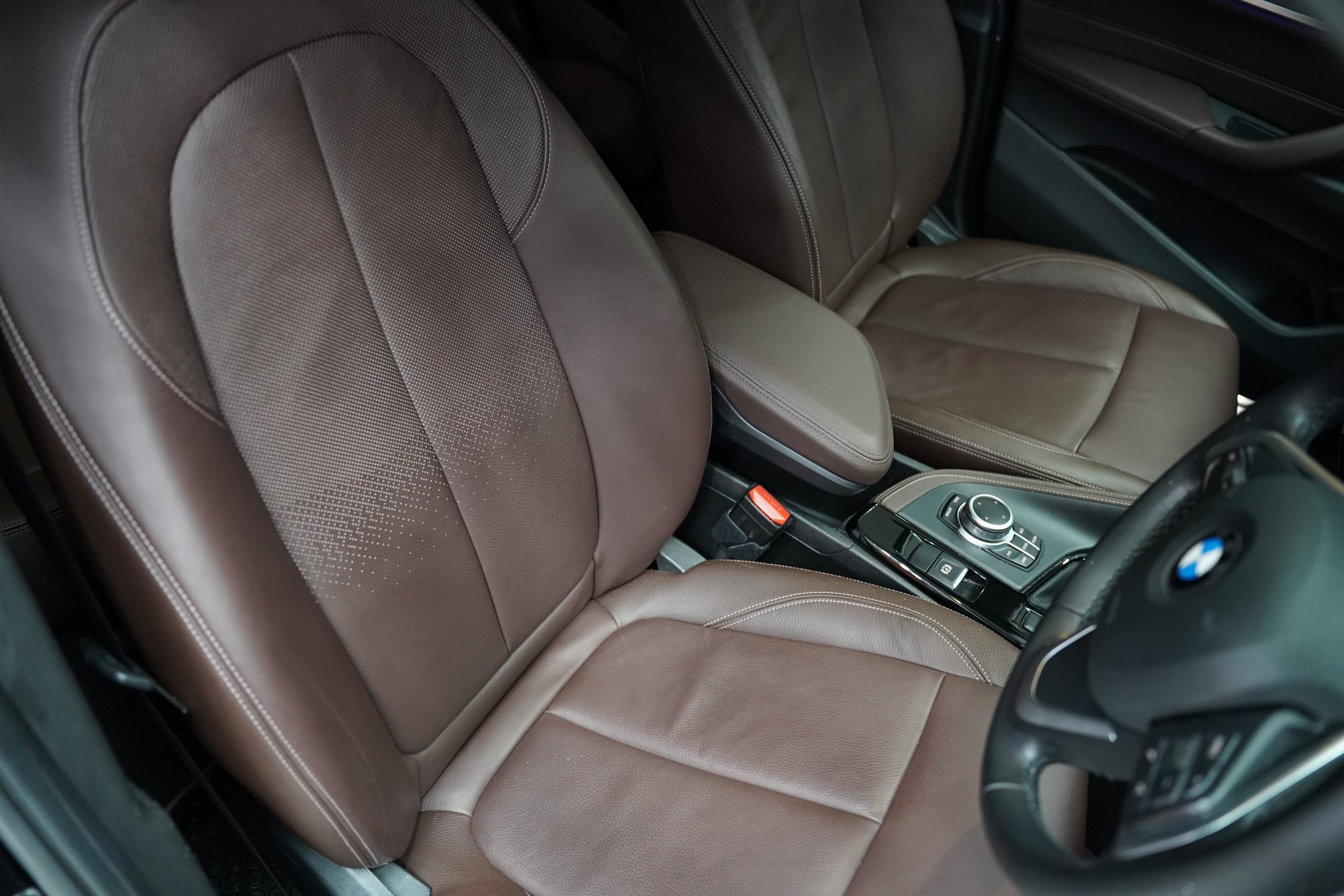 2021 BMW X1 2.0 F48 (ปี 16-20) sDrive20d xLine SUV - Image 16