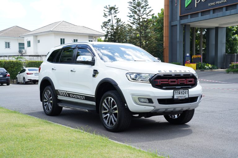 2018 Ford EVEREST 2.0 (ปี 15-22) Titanium SUV