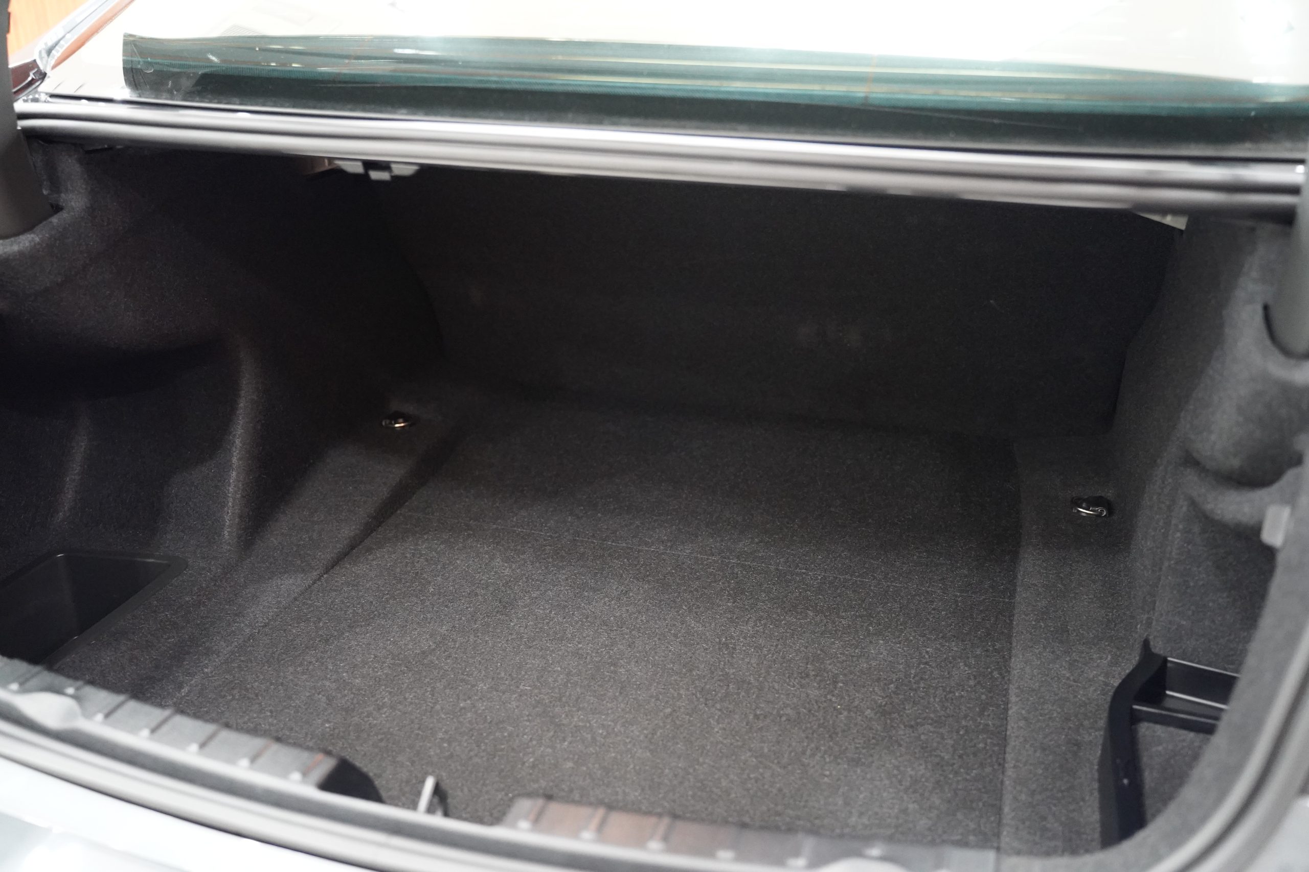 2018 BMW 320d 2.0 F30 (ปี 11-16) Sedan - Image 14