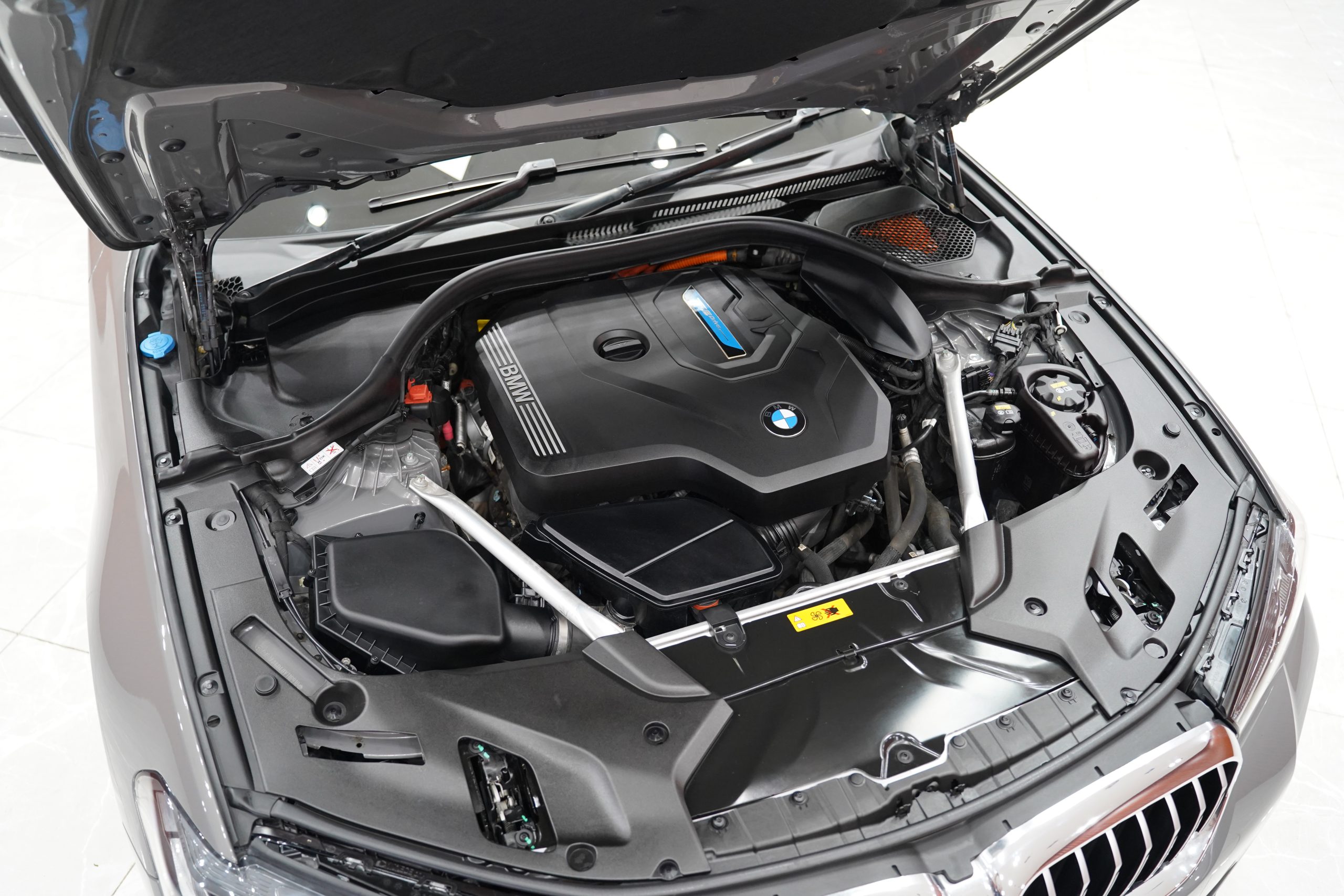 2022 BMW 530e 2.0 G30 (ปี 17-22) M Sport Sedan - Image 15