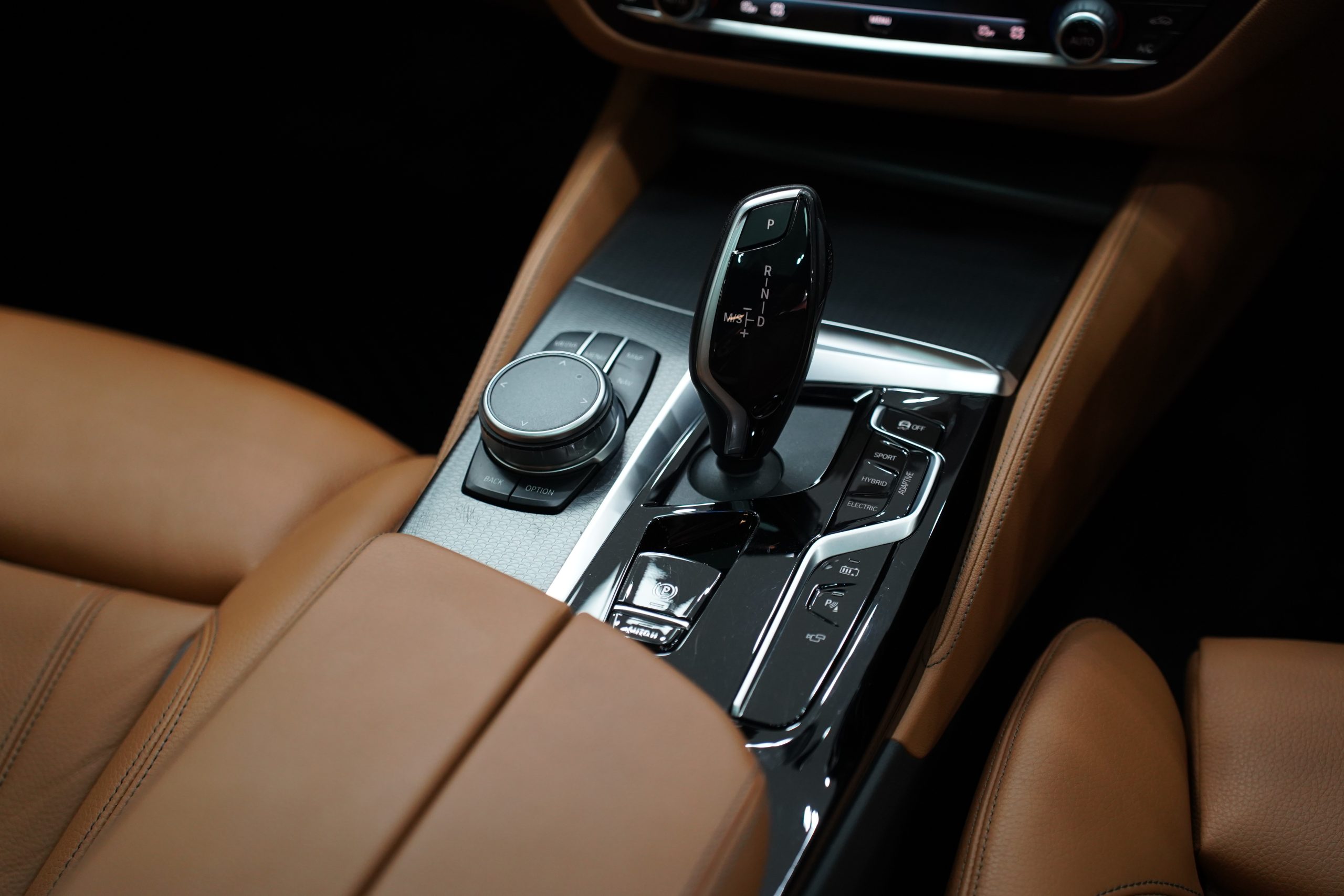 2022 BMW 530e 2.0 G30 (ปี 17-22) M Sport Sedan - Image 23