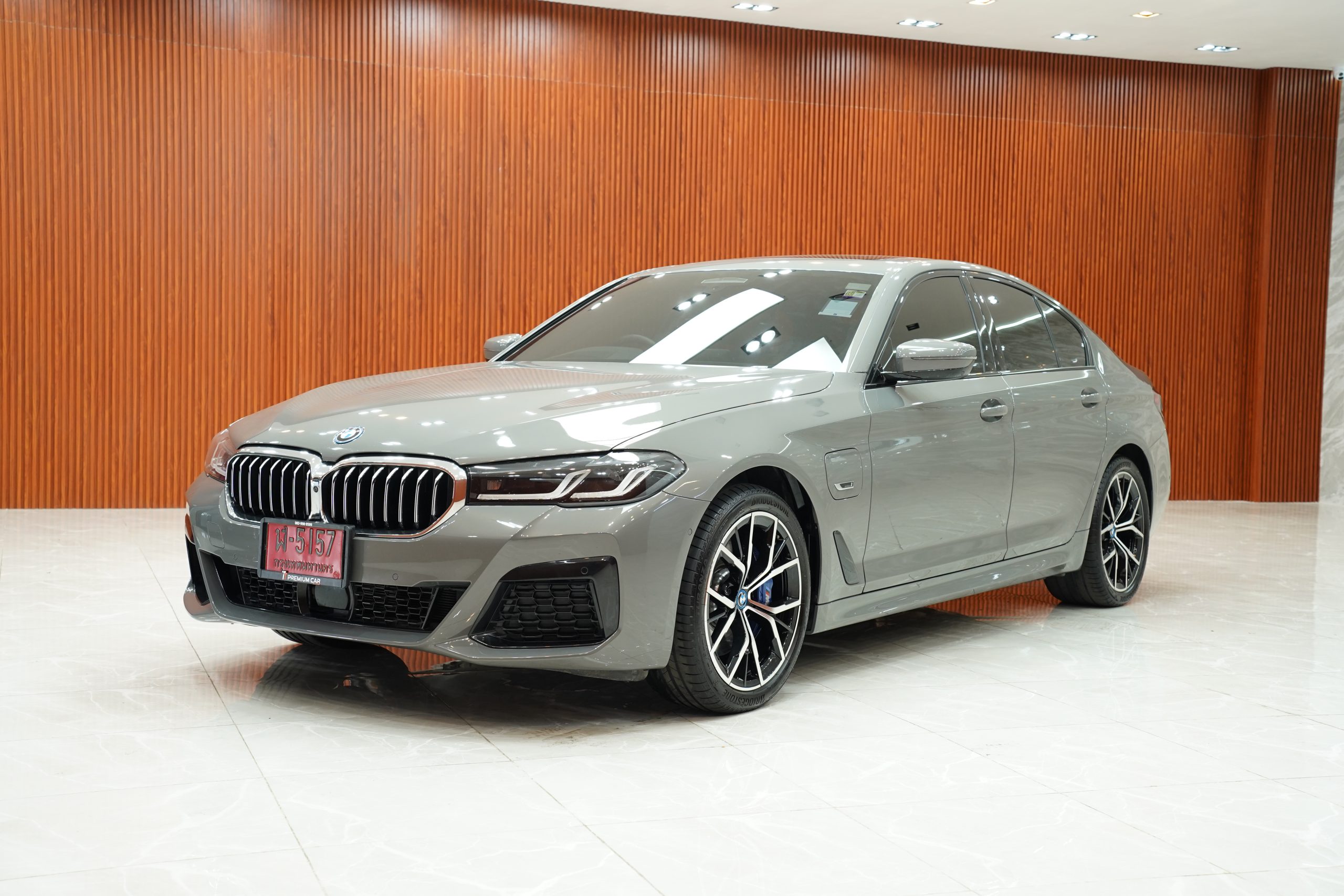 2022 BMW 530e 2.0 G30 (ปี 17-22) M Sport Sedan - Image 6