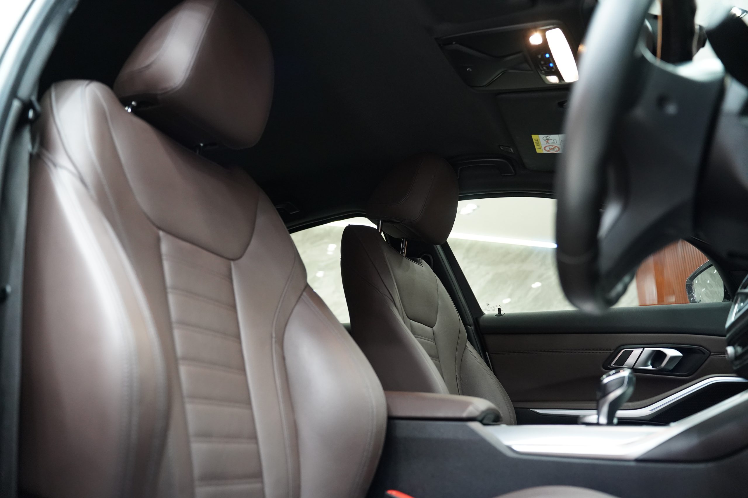 2020 BMW 320d 2.0 G20 (ปี 19-26) M Sport Sedan - Image 17