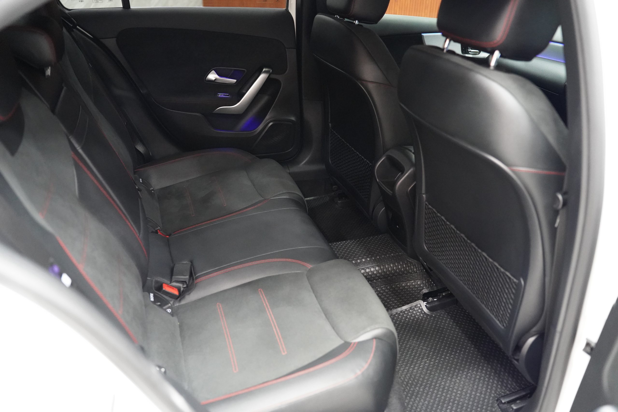 2022 Mercedes-Benz A200 1.3 W177 (ปี 19-25) AMG Dynamic Sedan - Image 14