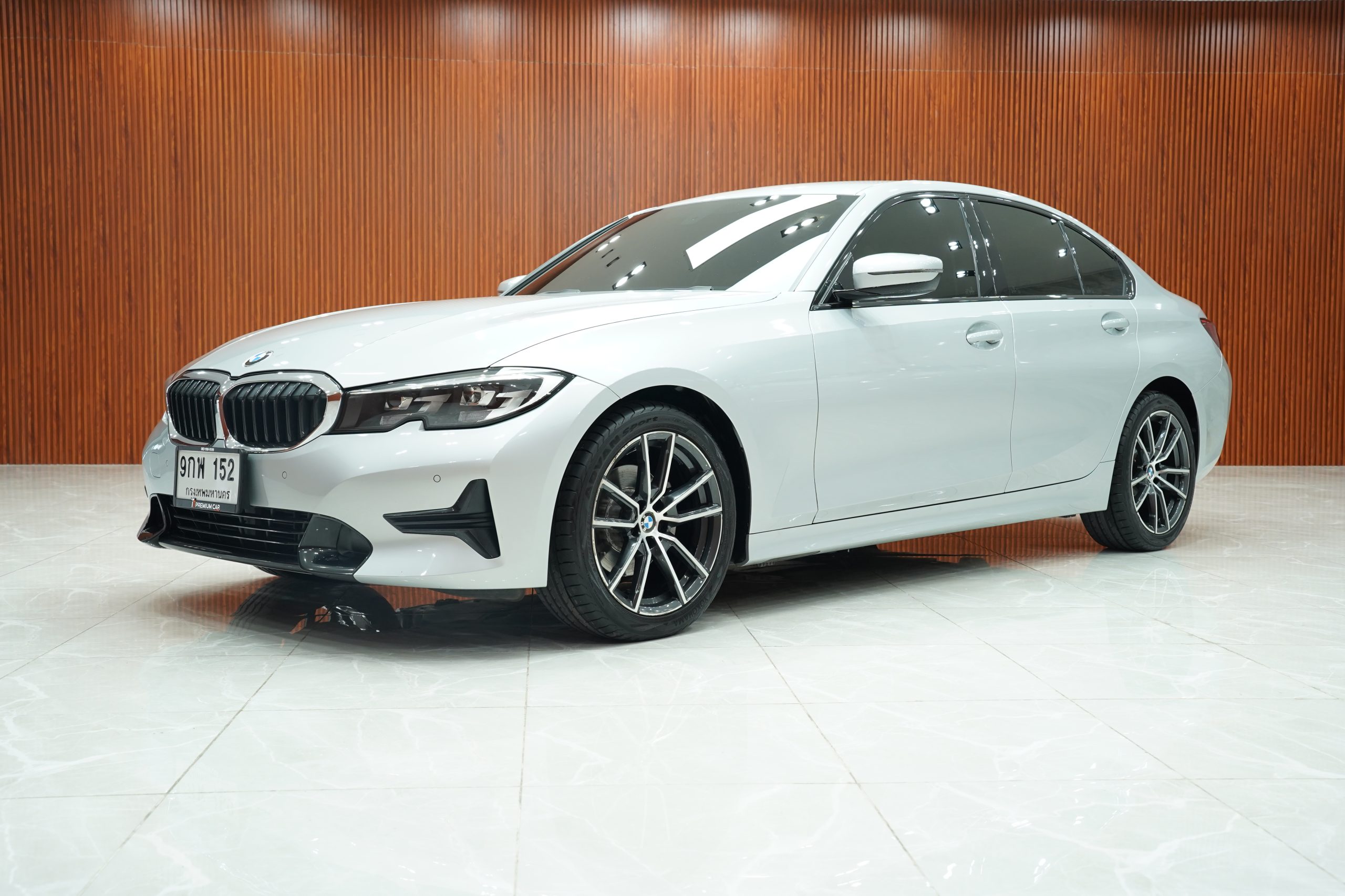 2020 BMW 320d 2.0 G20 (ปี 19-26) Sport Sedan - Image 4