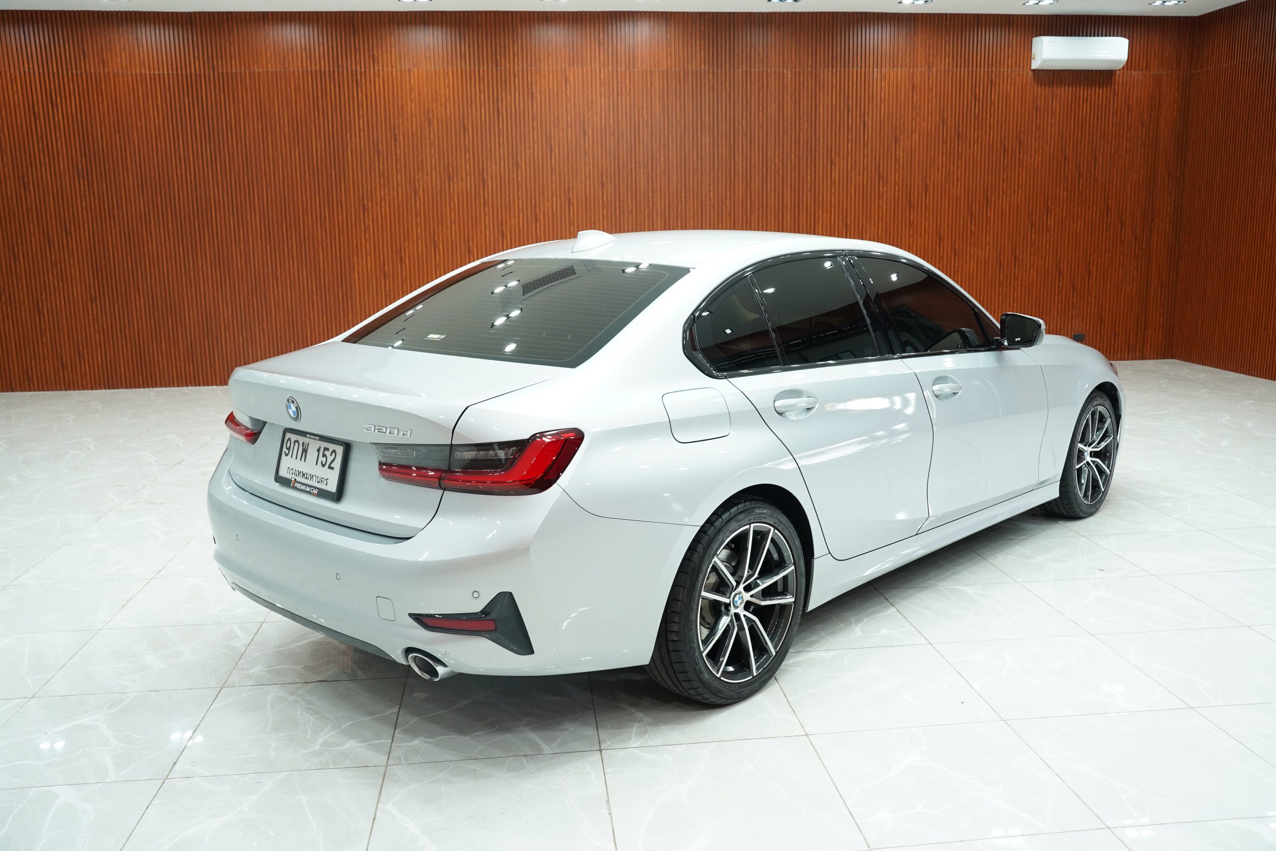 2020 BMW 320d 2.0 G20 (ปี 19-26) Sport Sedan - Image 8