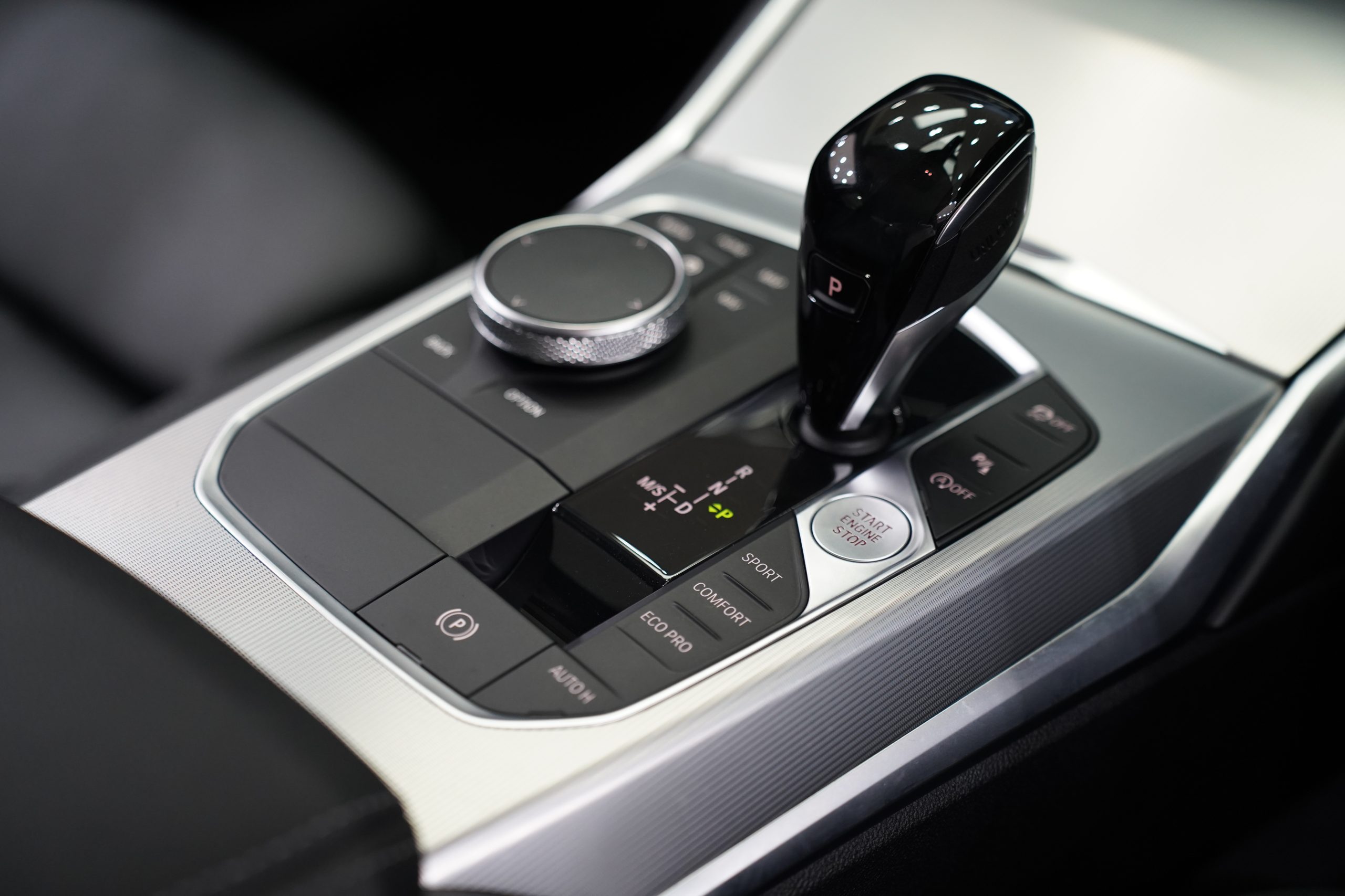 2020 BMW 320d 2.0 G20 (ปี 19-26) Sport Sedan - Image 22