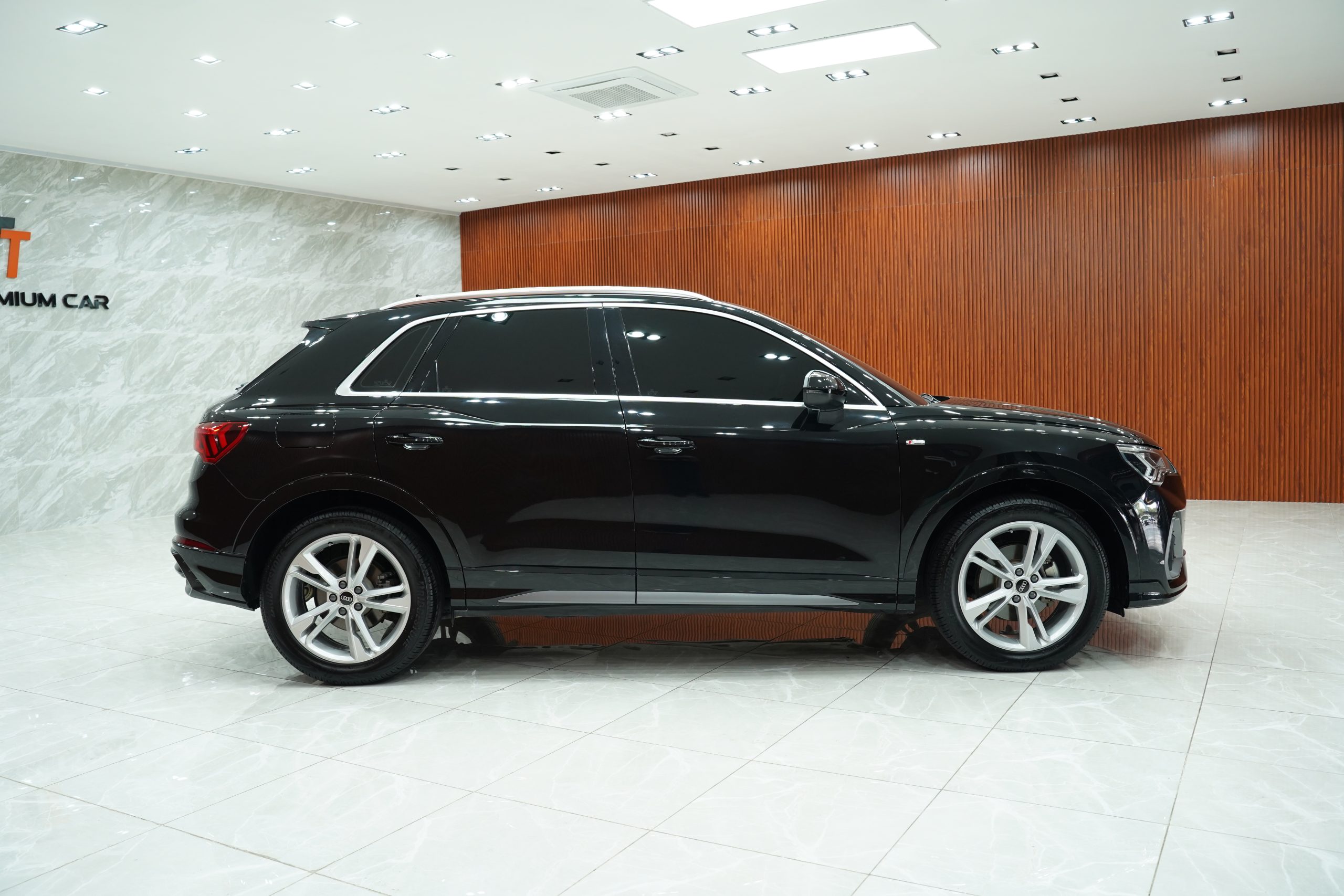 2022 Audi Q3 1.4 (ปี 19-25) 35 TFSI S line SUV - Image 5