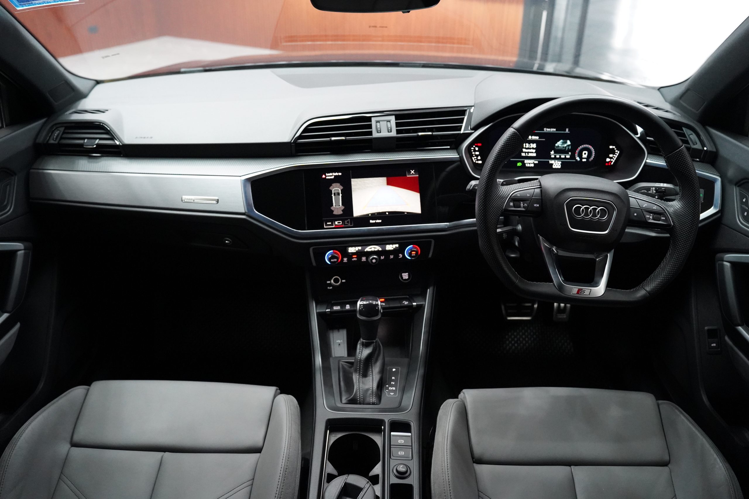 2022 Audi Q3 1.4 (ปี 19-25) 35 TFSI S line SUV - Image 15