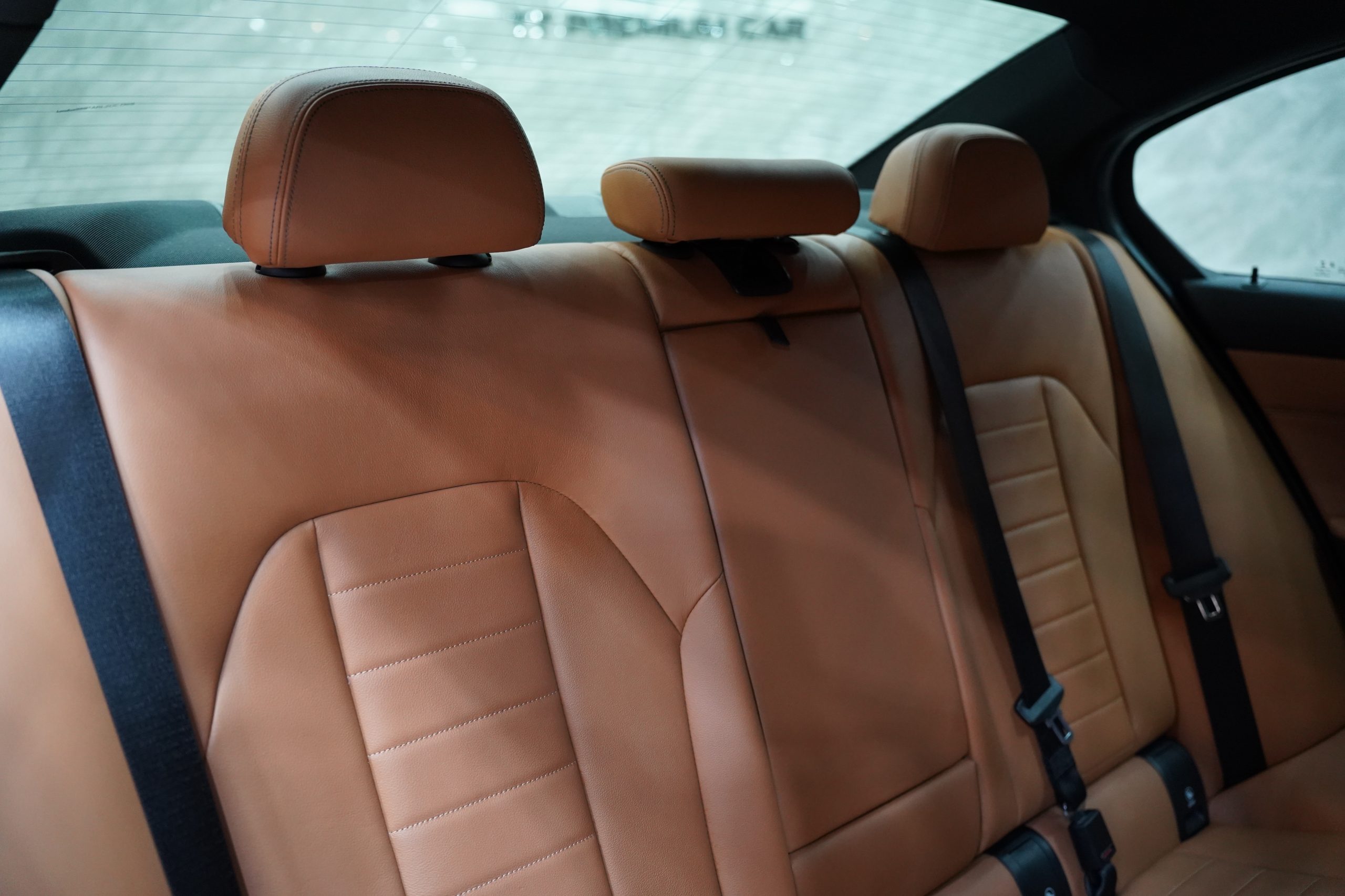 2021 BMW 320d 2.0 G20 (ปี 19-26) M Sport Sedan - Image 13