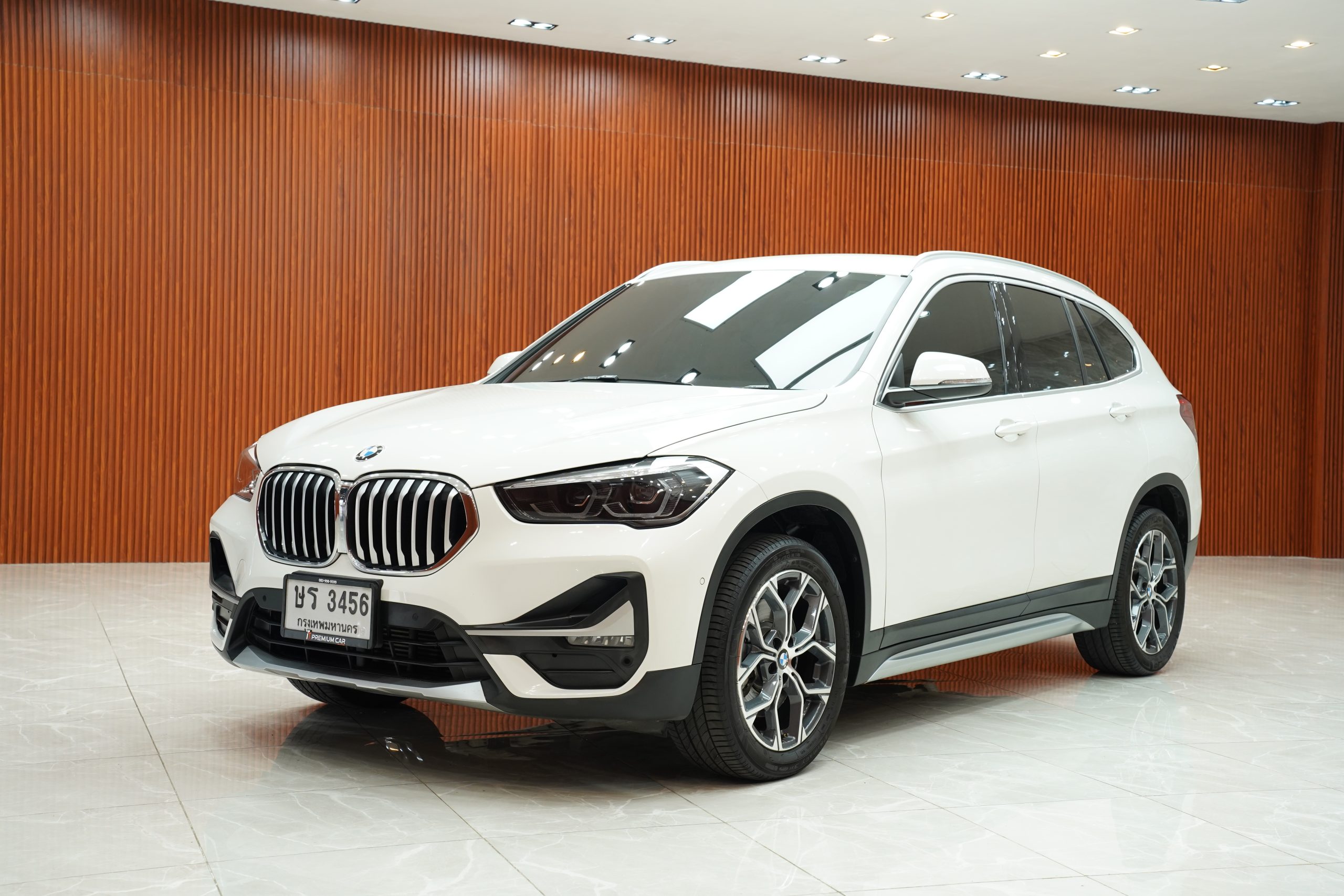 2022 BMW X1 2.0 F48 (ปี 16-20) sDrive20d xLine SUV - Image 4