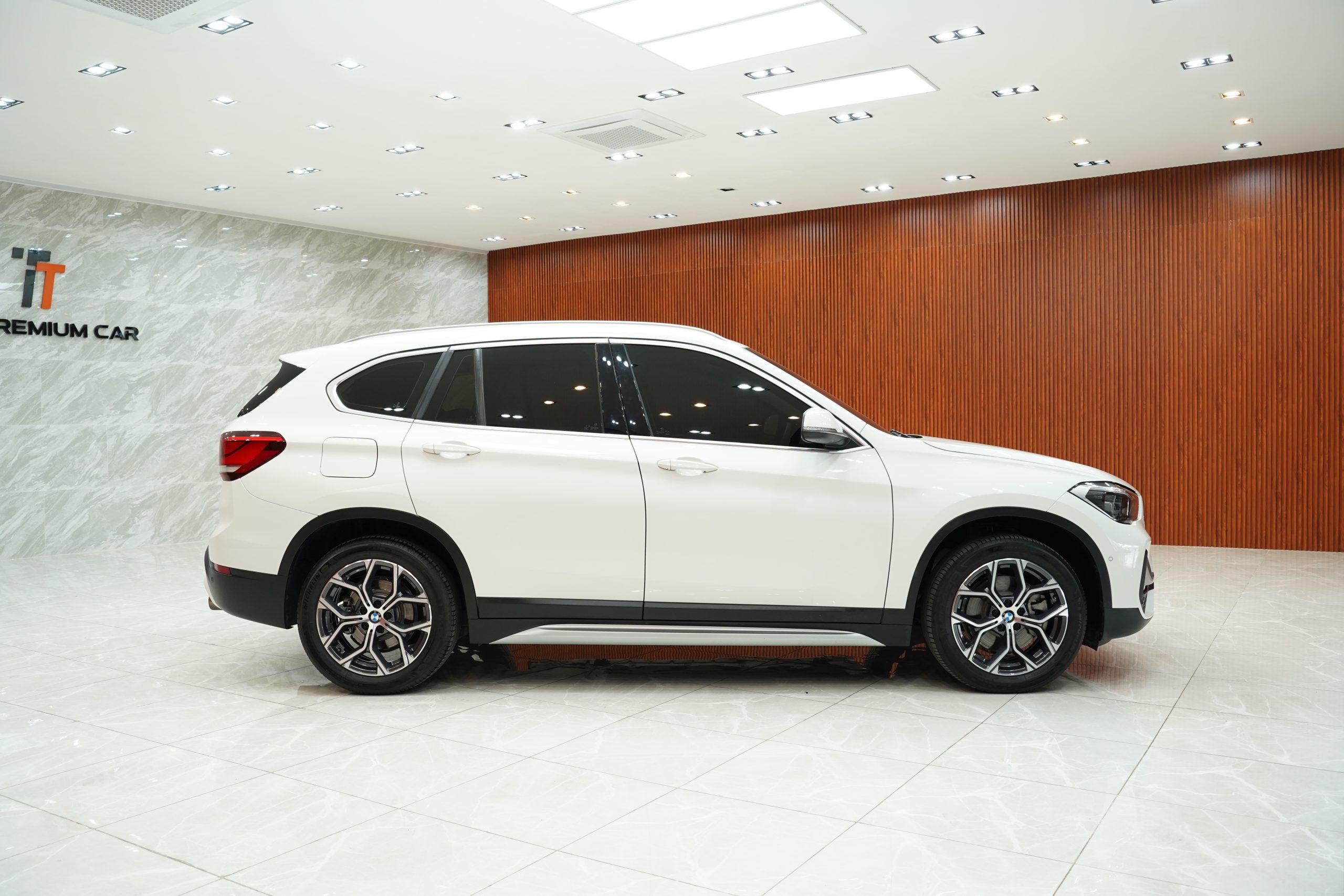 2022 BMW X1 2.0 F48 (ปี 16-20) sDrive20d xLine SUV - Image 6