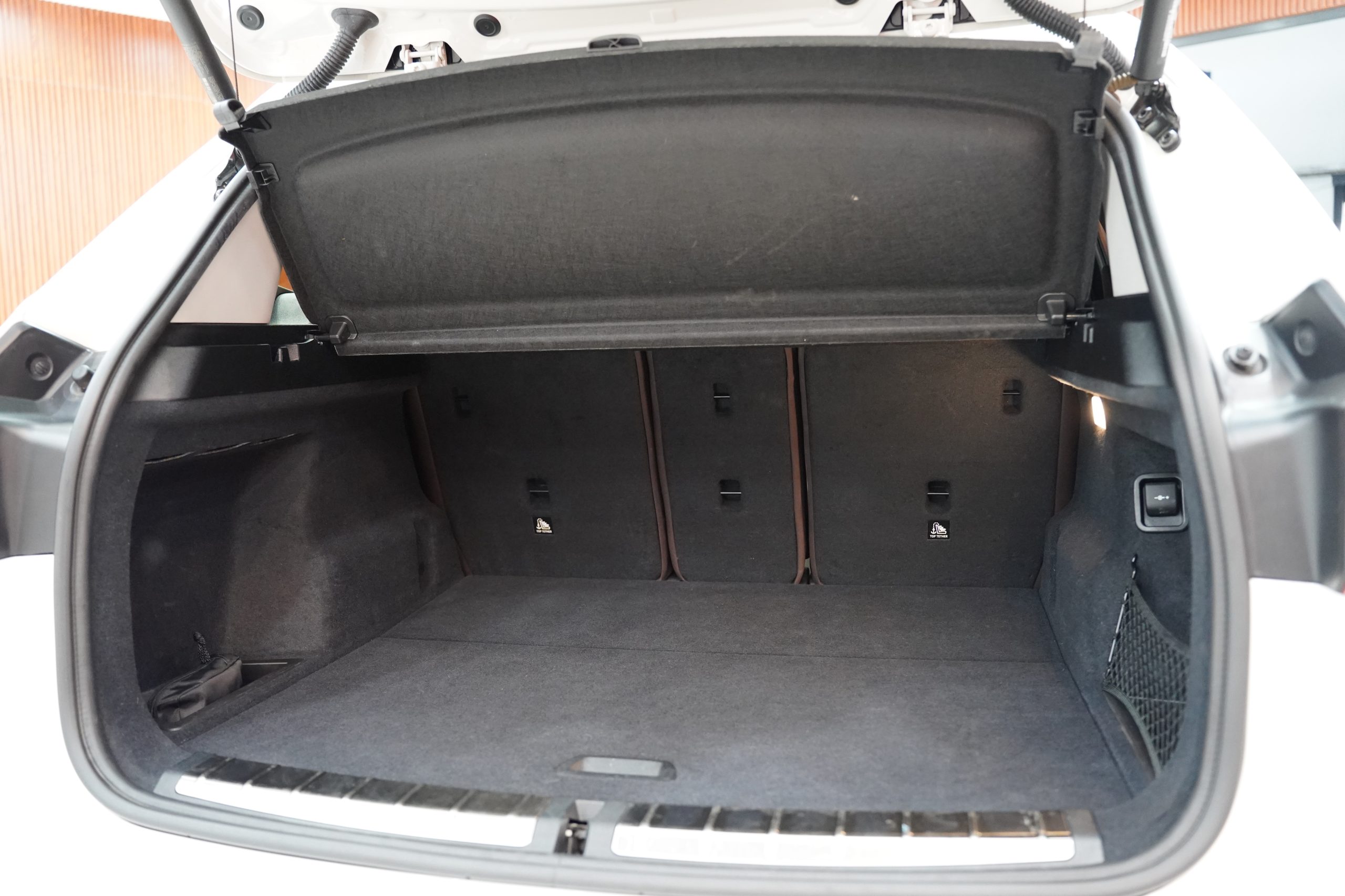 2022 BMW X1 2.0 F48 (ปี 16-20) sDrive20d xLine SUV - Image 10