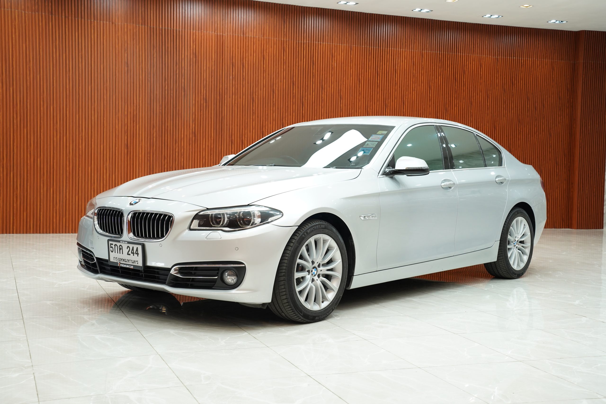 2016 BMW 525d 2.0 F10 (ปี 10-16) Luxury Sedan - Image 5