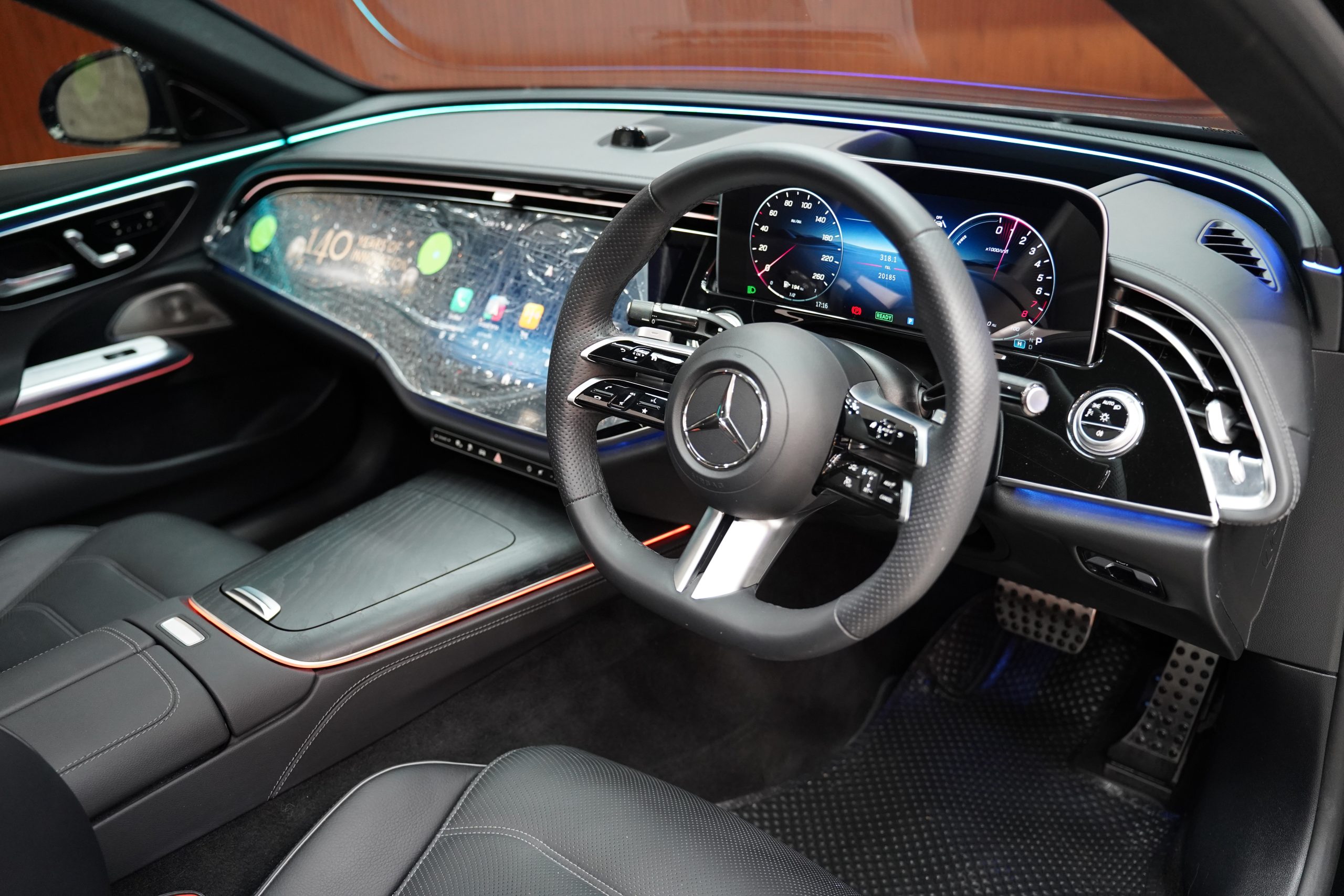 2025 Mercedes-Benz E350 2.0 W214 (ปี 24-31) e AMG Dynamic Sedan - Image 11