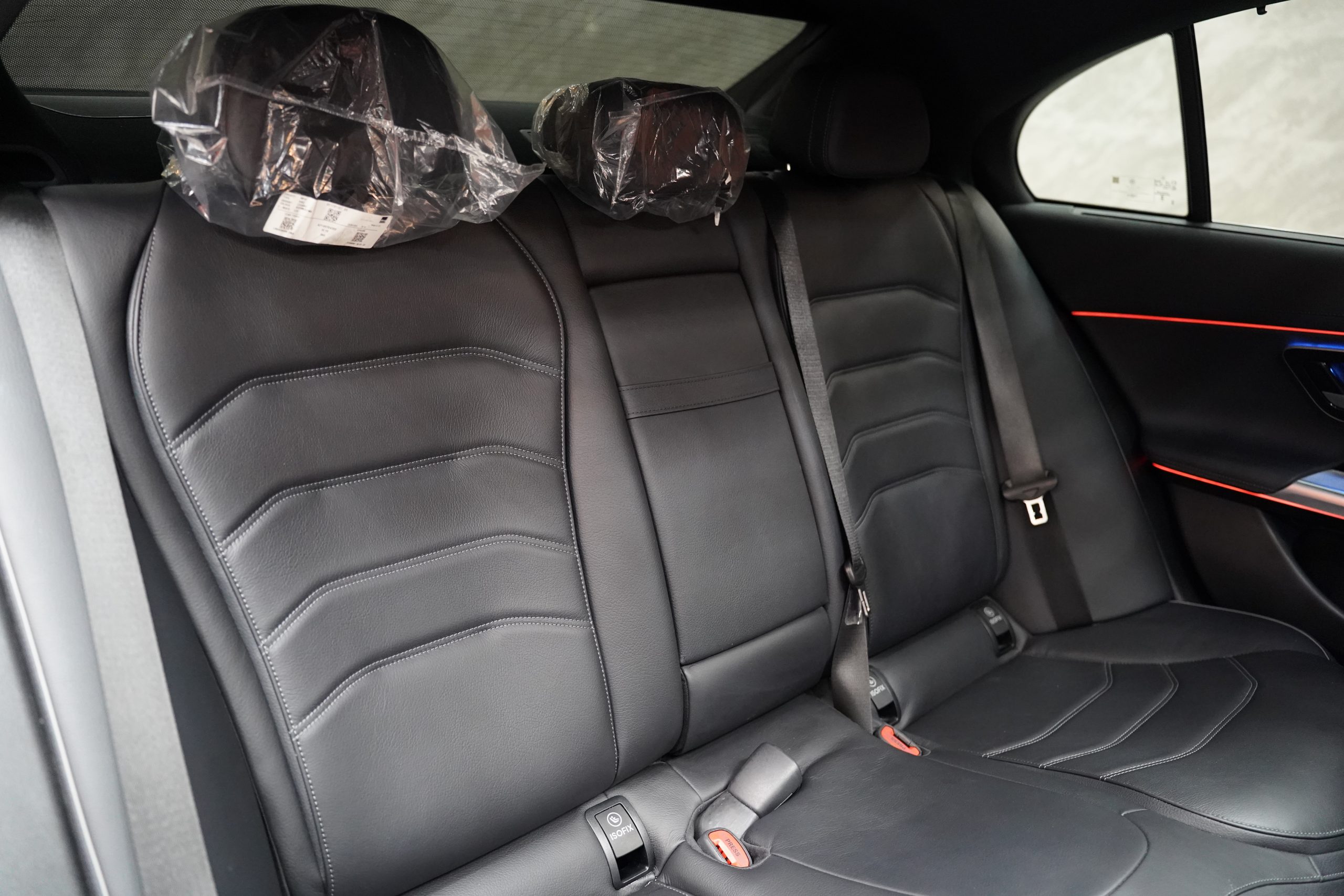 2025 Mercedes-Benz E350 2.0 W214 (ปี 24-31) e AMG Dynamic Sedan - Image 16