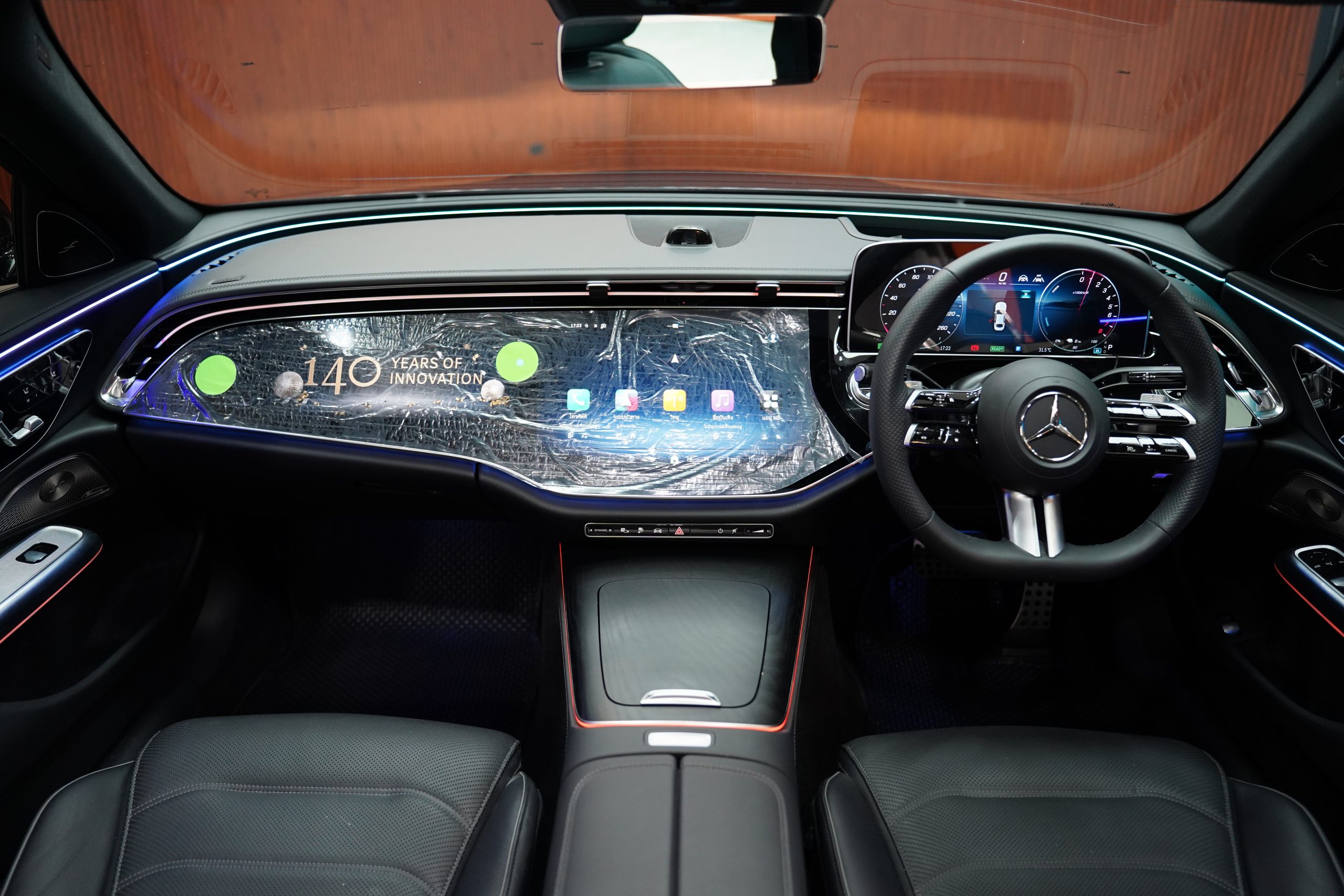 2025 Mercedes-Benz E350 2.0 W214 (ปี 24-31) e AMG Dynamic Sedan - Image 18