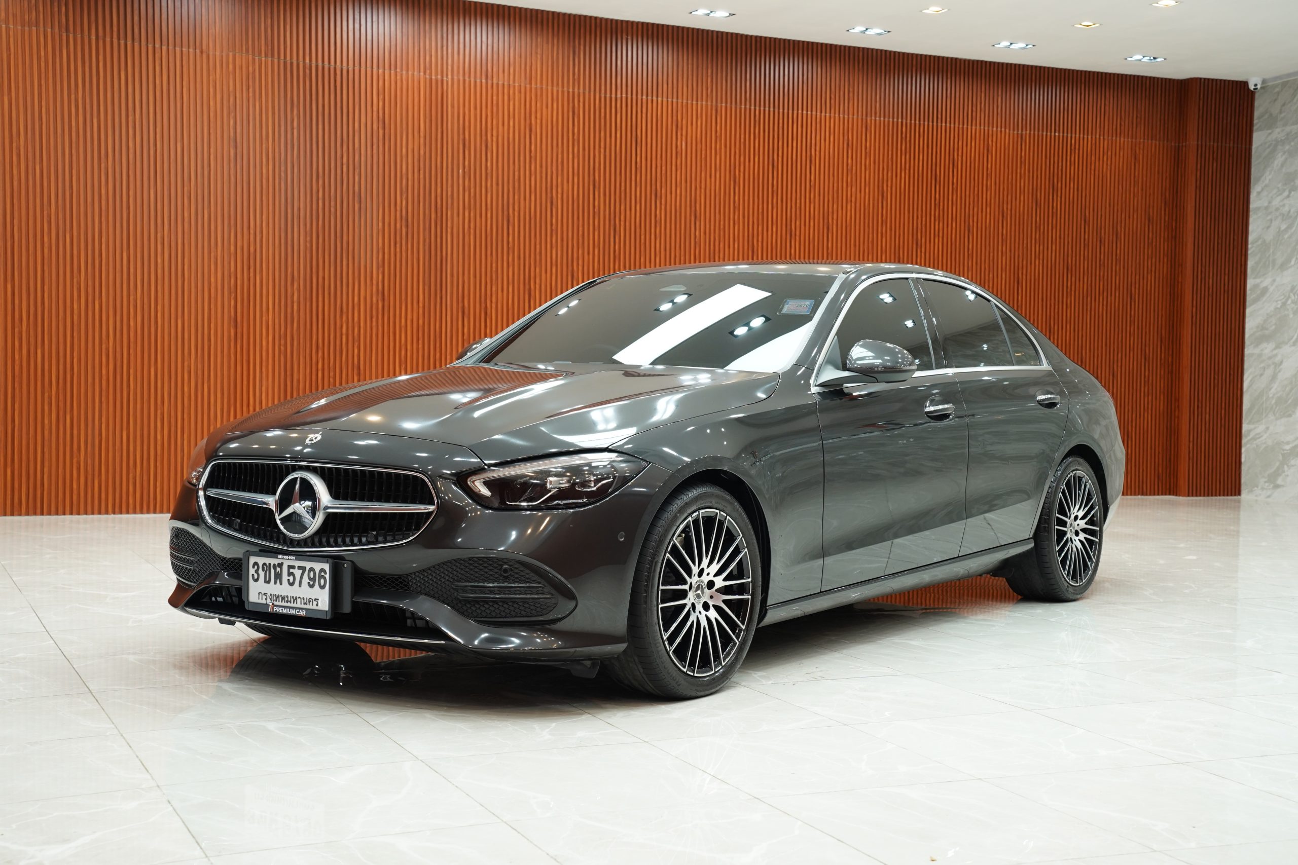 2023 Mercedes-Benz C220 2.0 W206 (ปี 22-30) d Avantgarde Sedan - Image 4