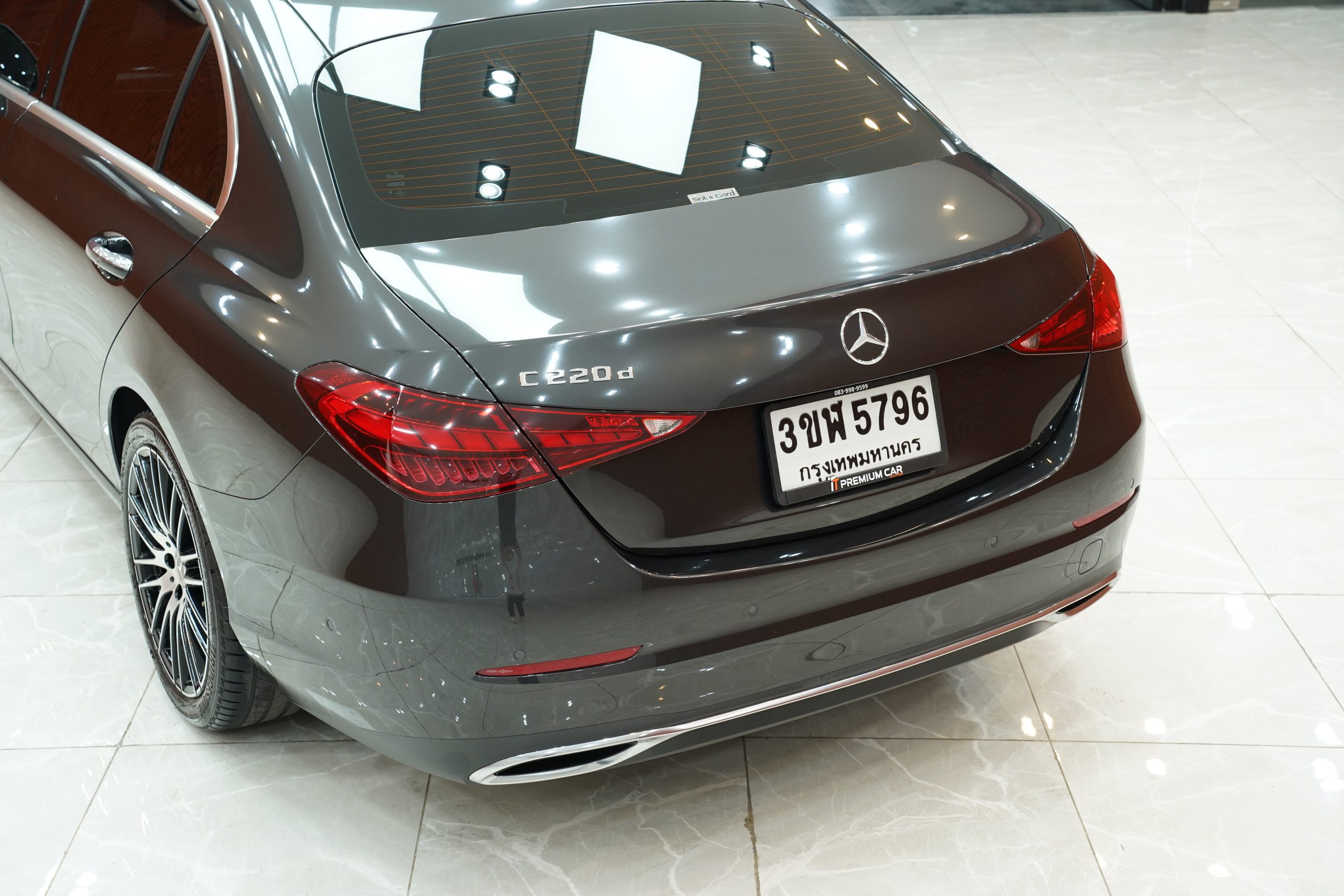 2023 Mercedes-Benz C220 2.0 W206 (ปี 22-30) d Avantgarde Sedan - Image 8