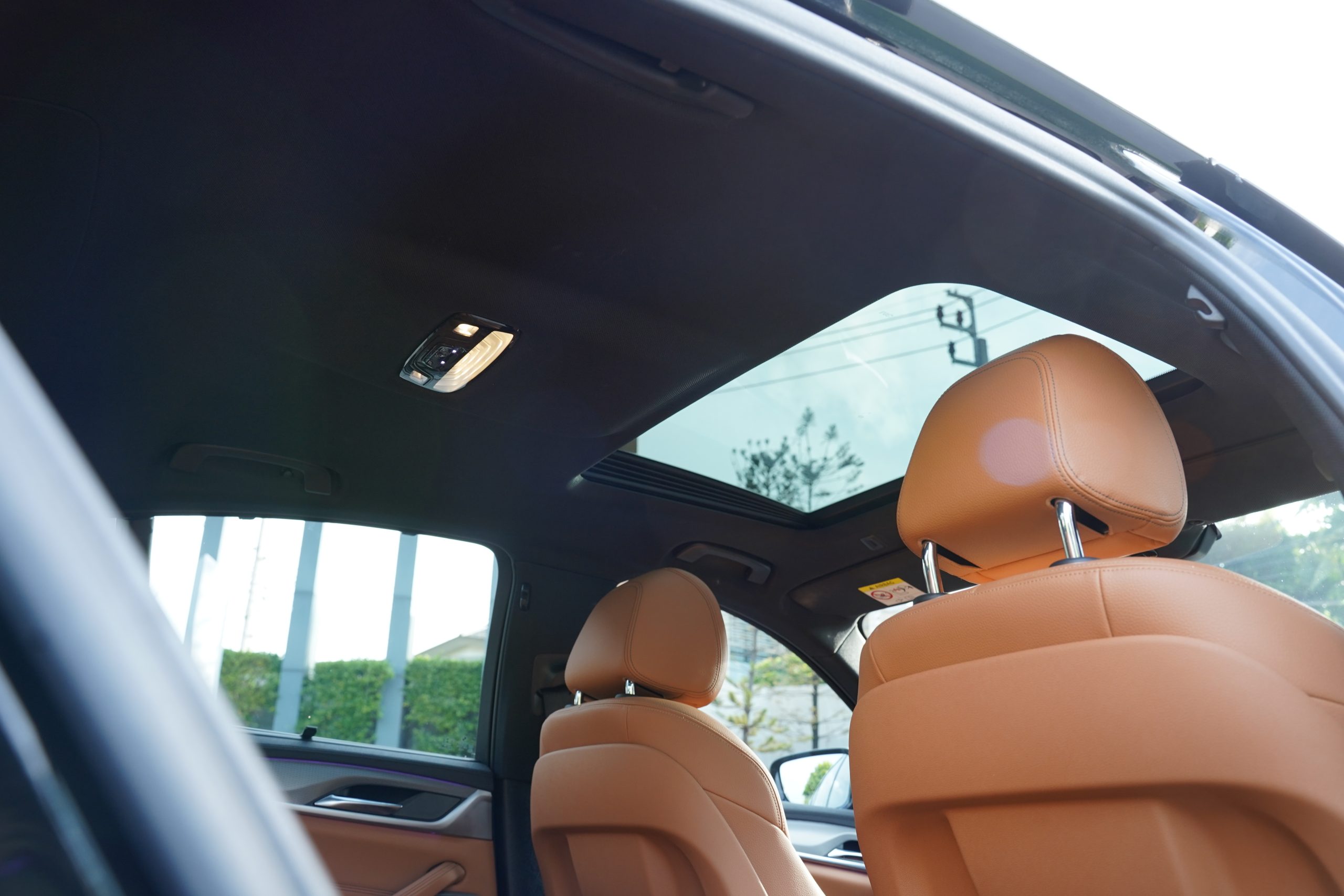 2020 BMW 530e 2.0 G30 M Sport Sedan - Image 15