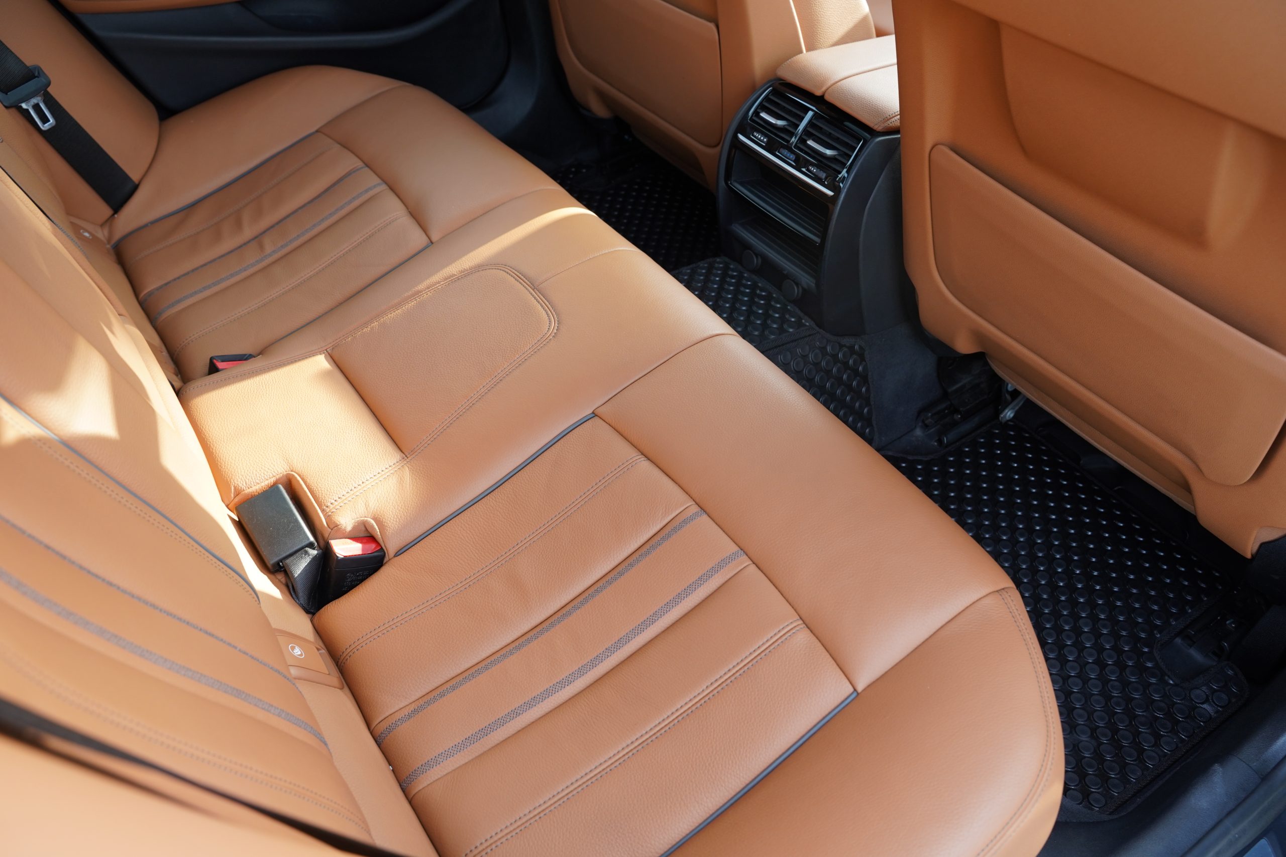 2020 BMW 530e 2.0 G30 M Sport Sedan - Image 16