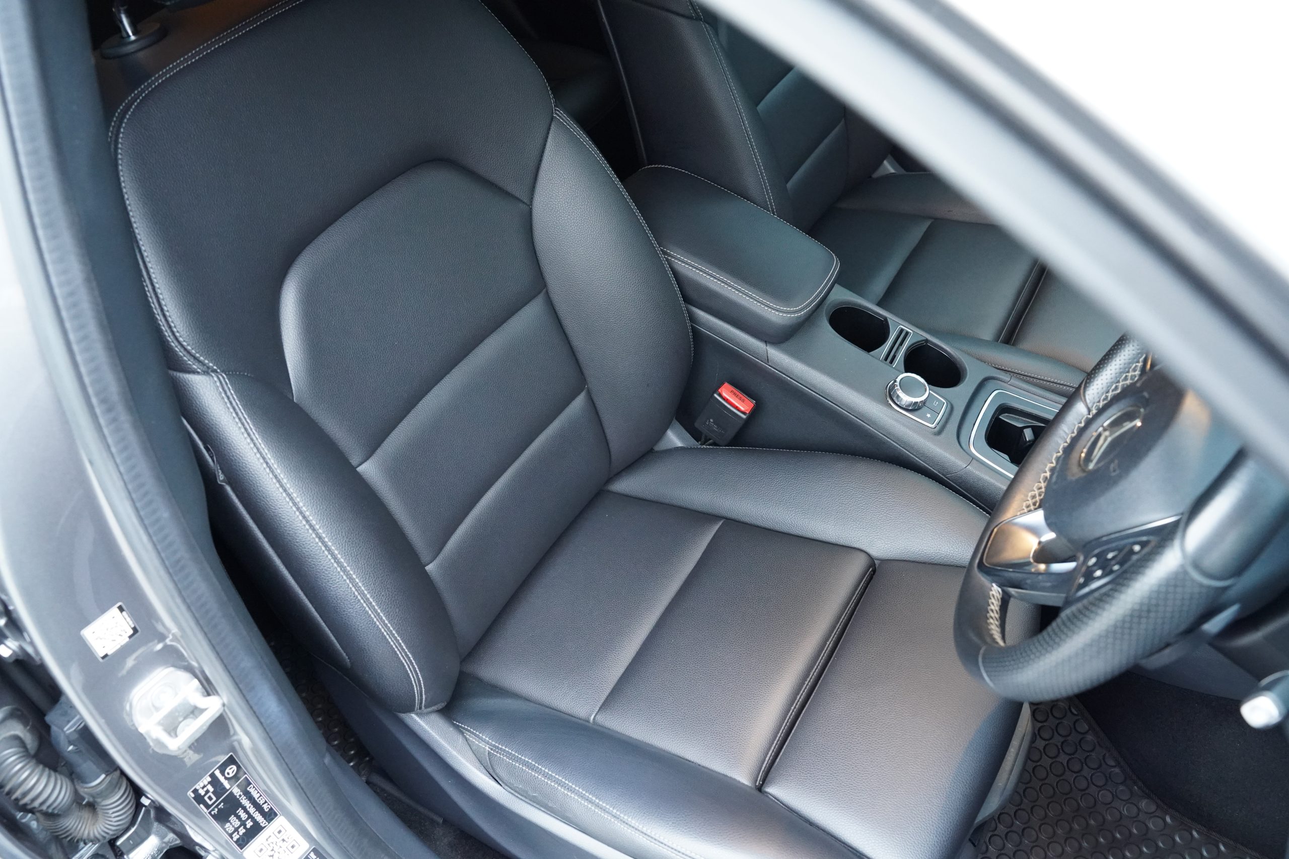 2018 Mercedes-Benz GLA200 1.6 W156 (ปี 14-20) Urban SUV - Image 14