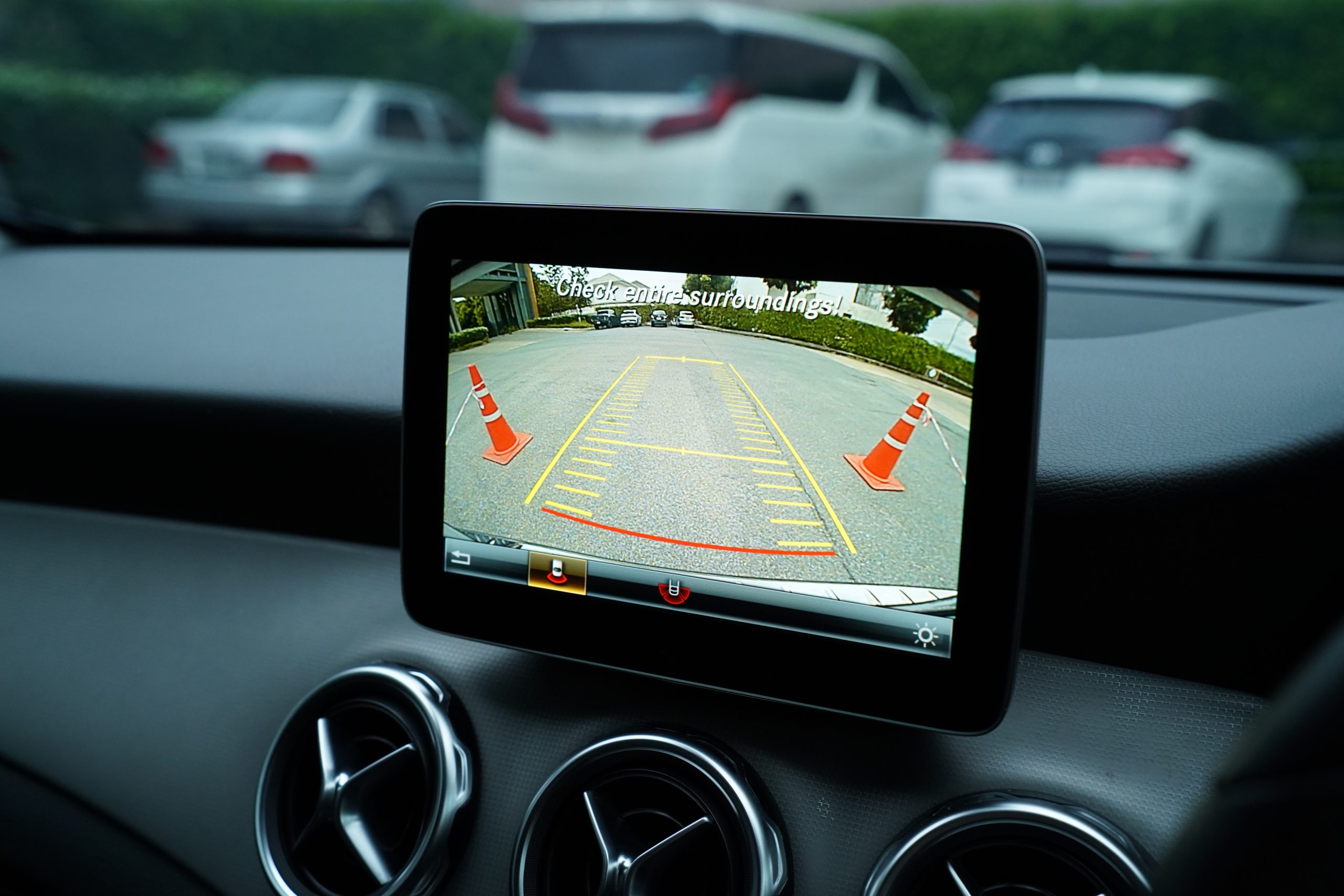 2018 Mercedes-Benz GLA200 1.6 W156 (ปี 14-20) Urban SUV - Image 23