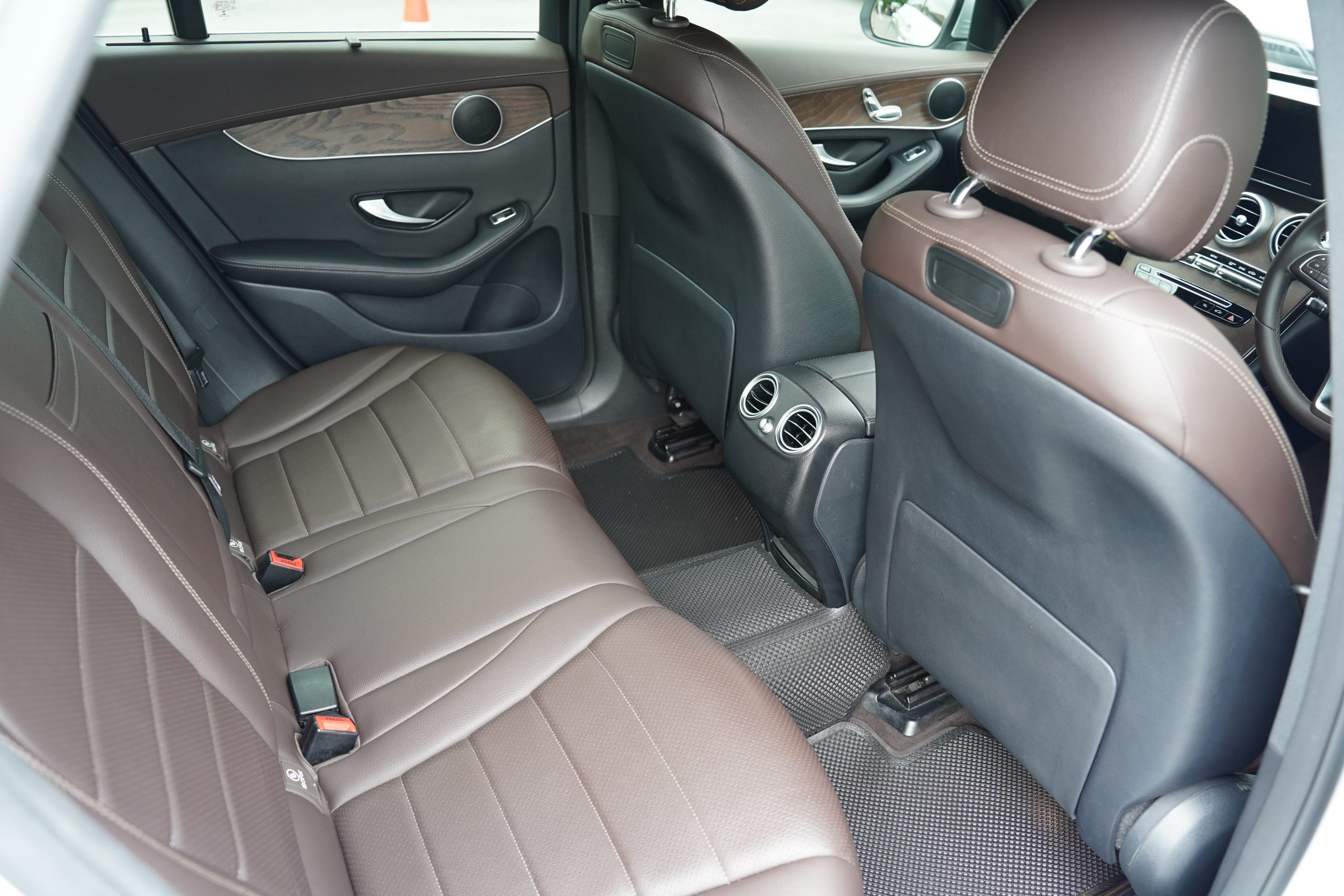 2019 Mercedes-Benz GLC250 2.1 W253 (ปี 15-22) d 4MATIC 4WD SUV - Image 17